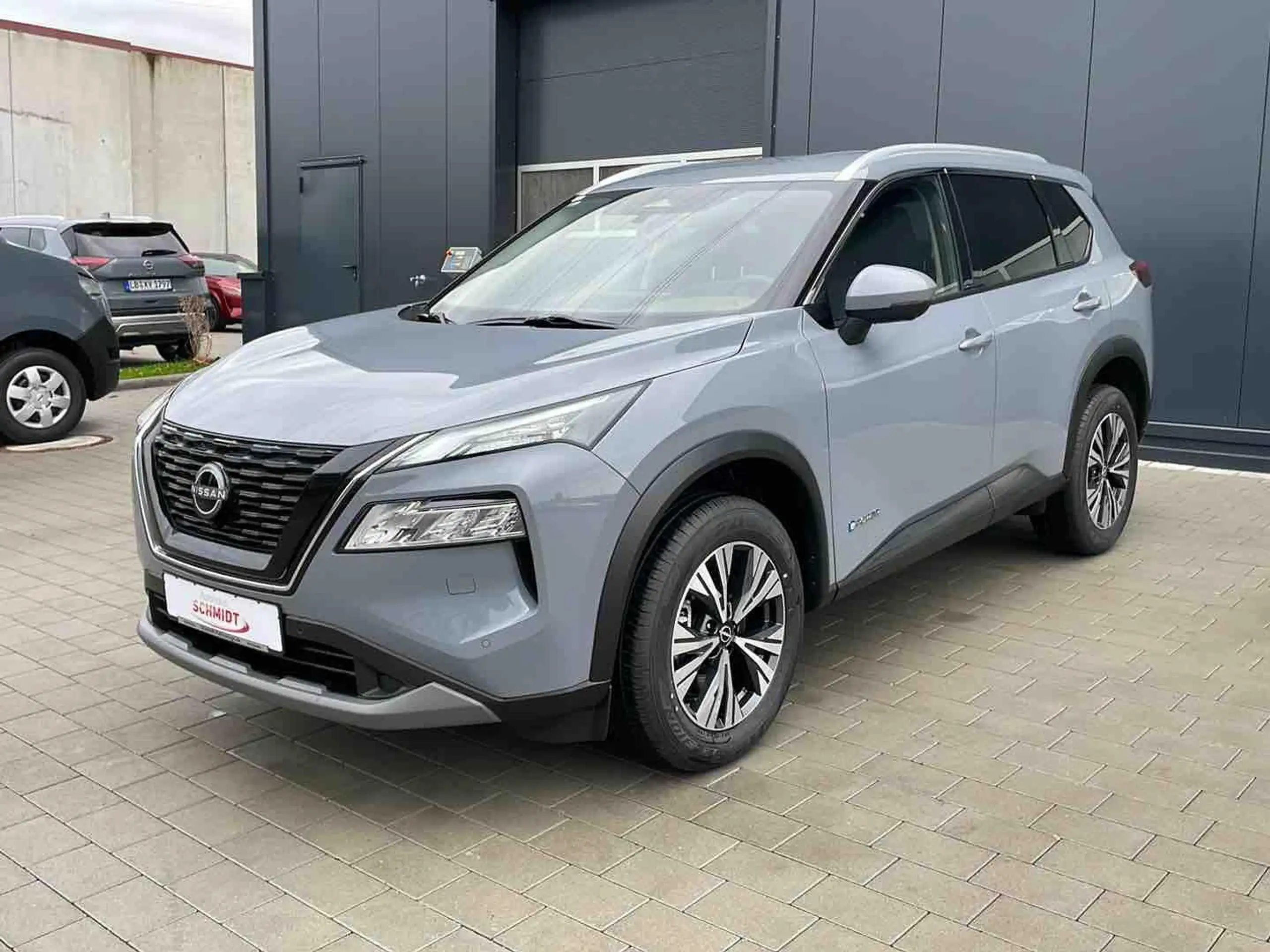 Nissan - X-Trail