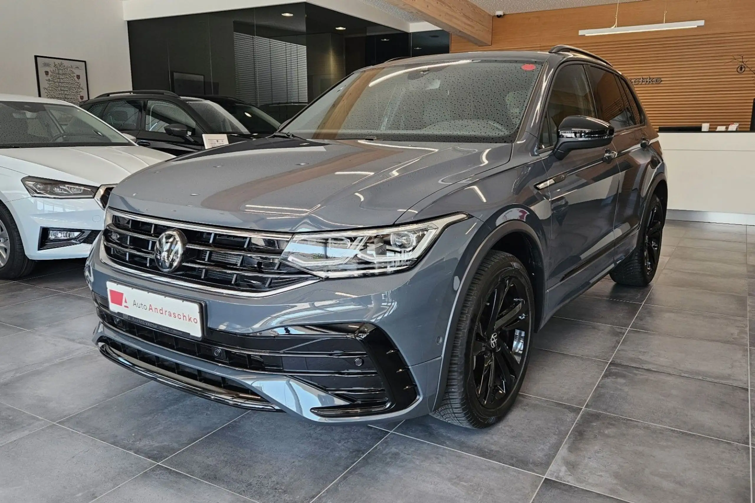 Volkswagen - Tiguan