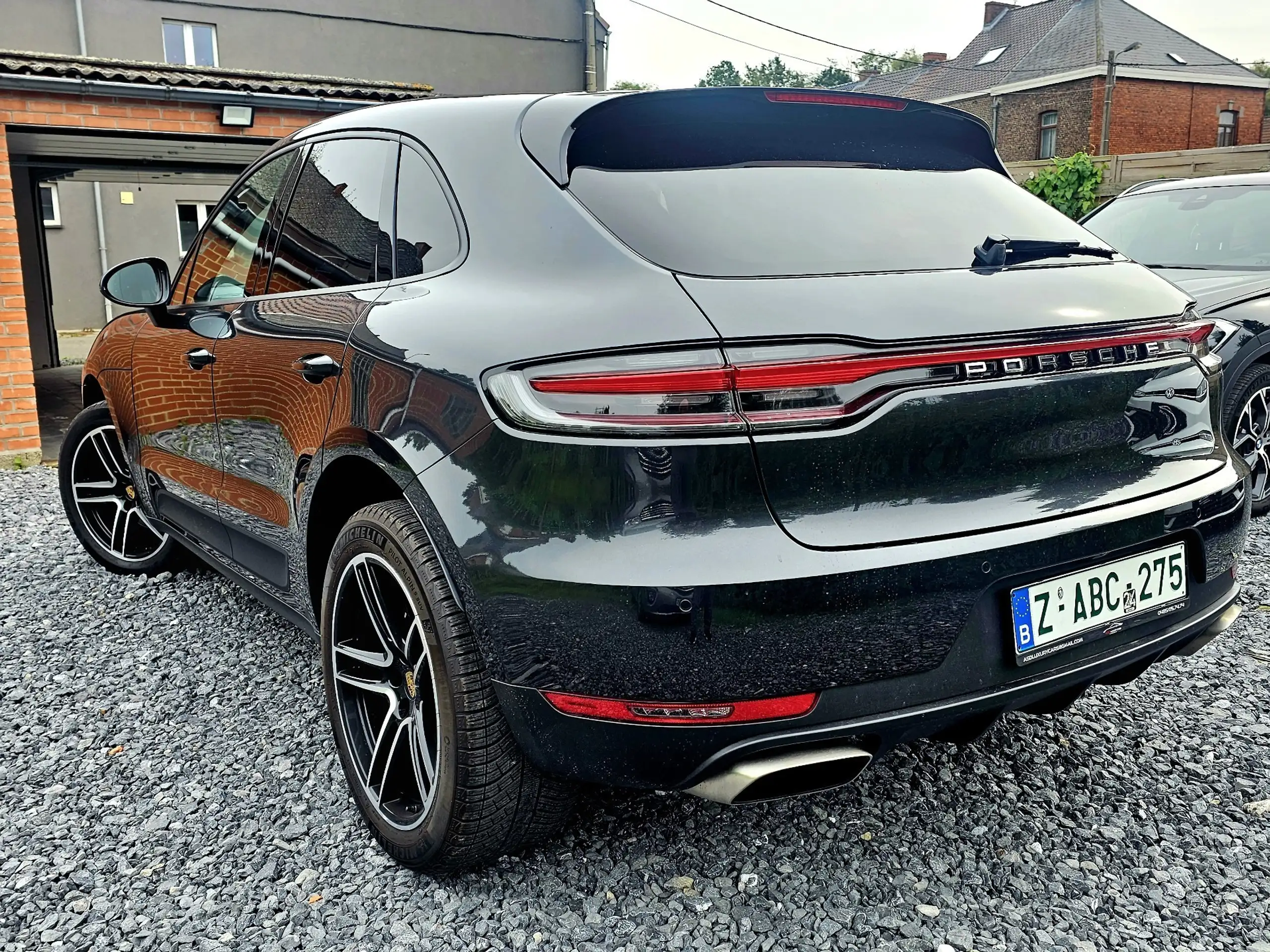 Porsche - Macan