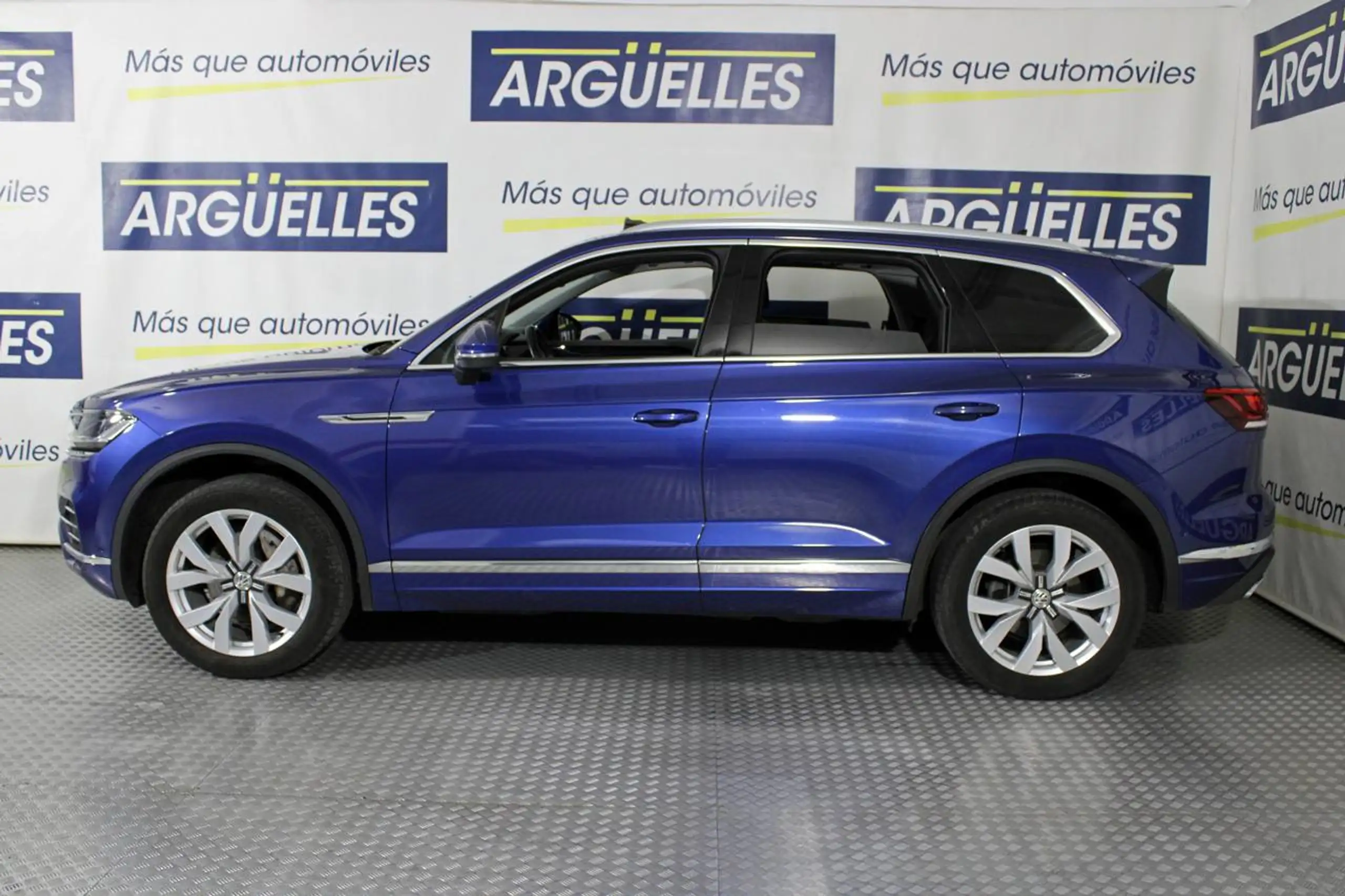 Volkswagen - Touareg