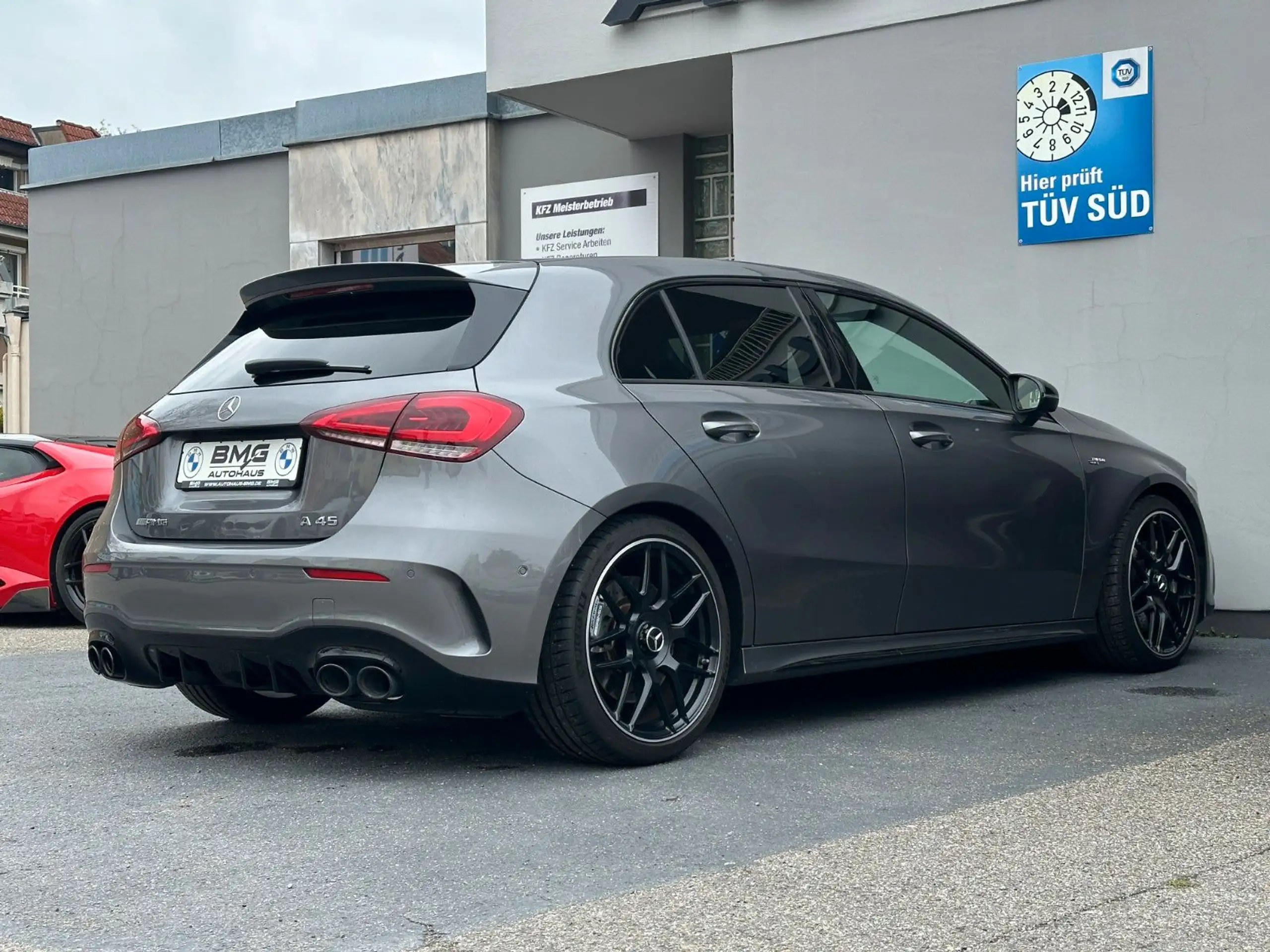 Mercedes-Benz - A 45 AMG