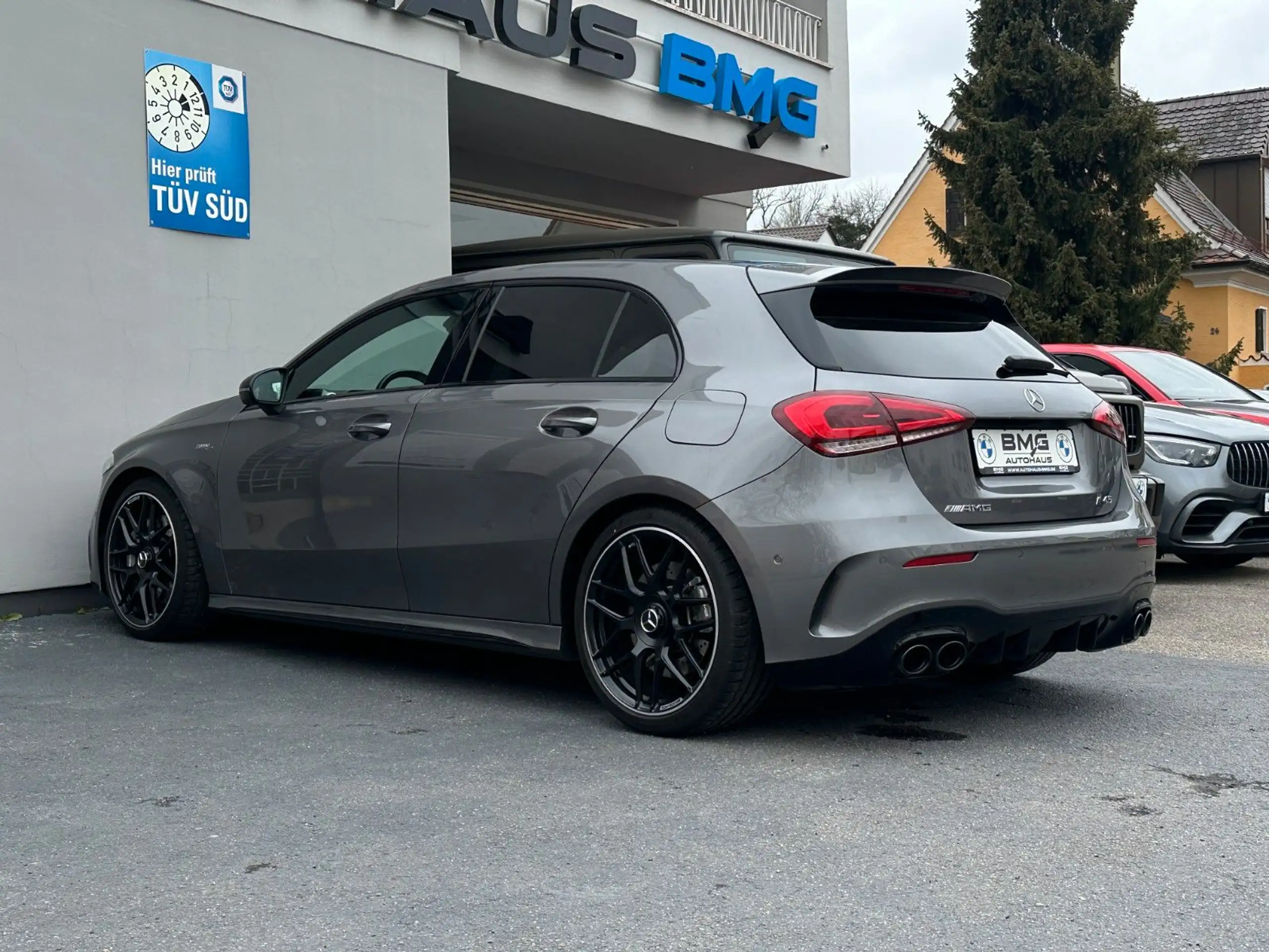 Mercedes-Benz - A 45 AMG