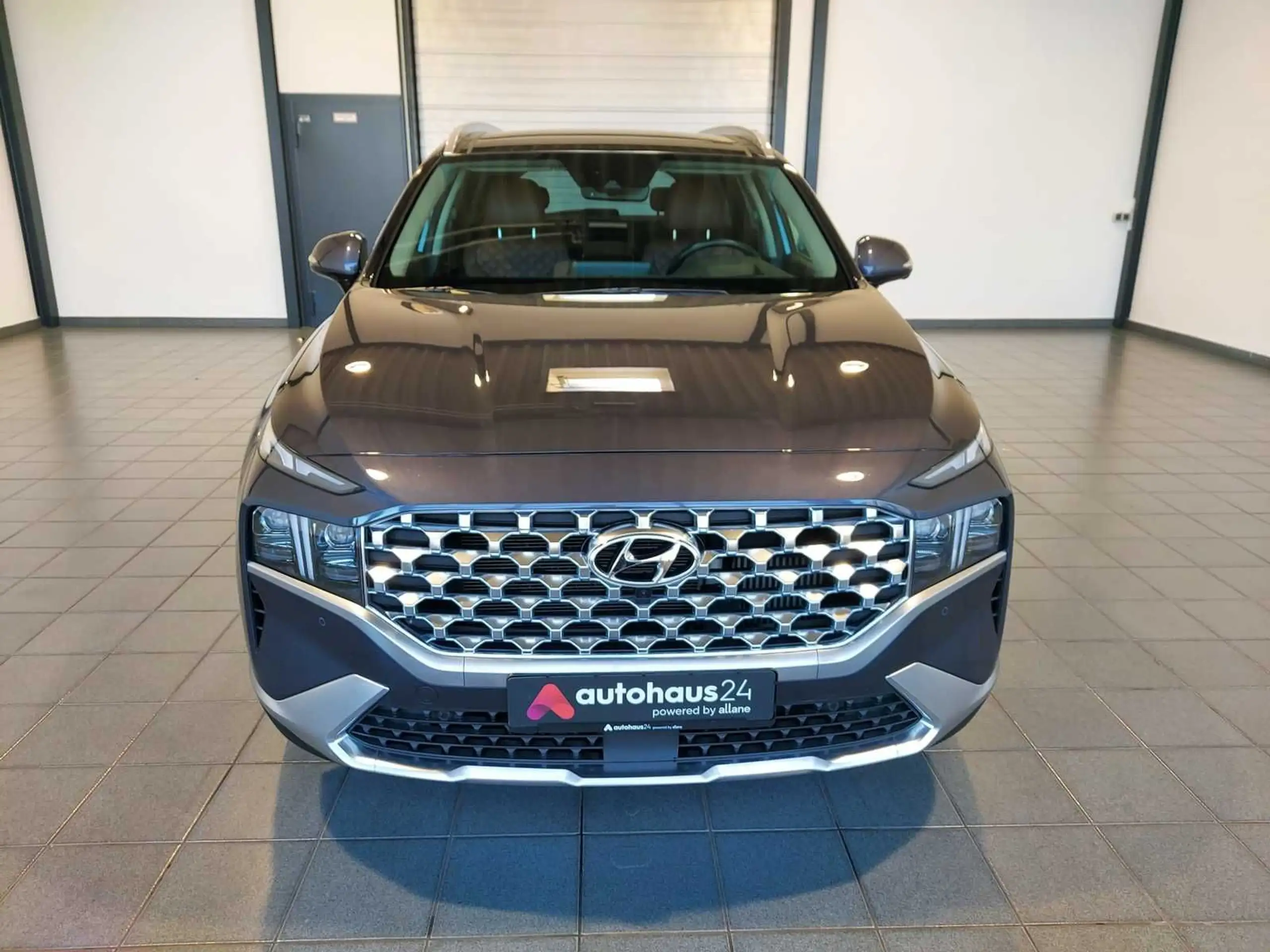 Hyundai - SANTA FE