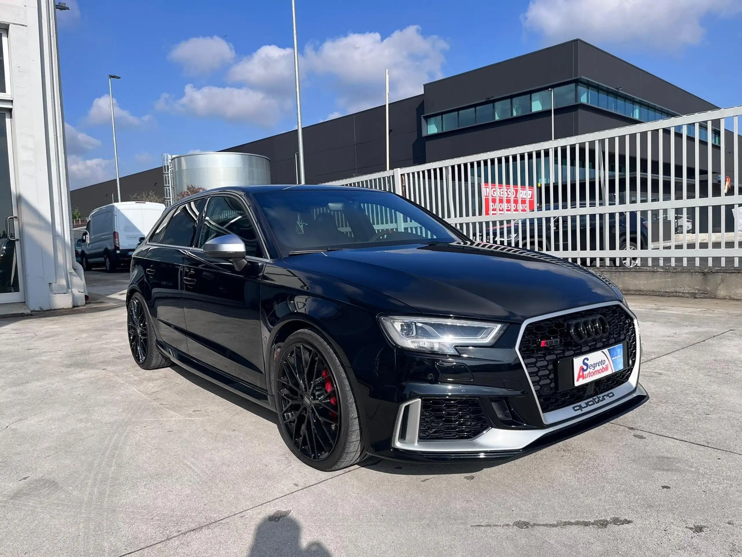 Audi - RS3