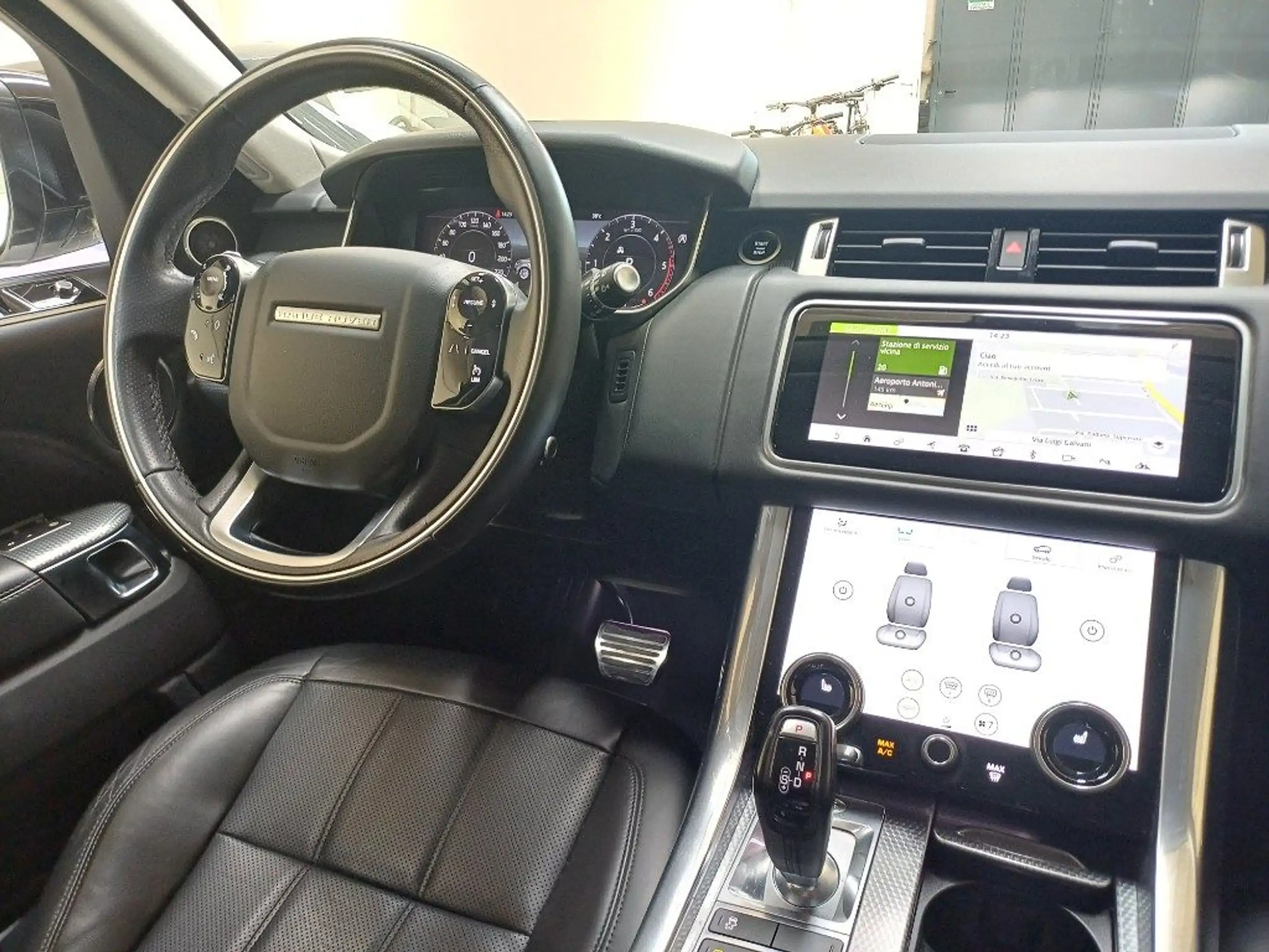 Land Rover - Range Rover Sport