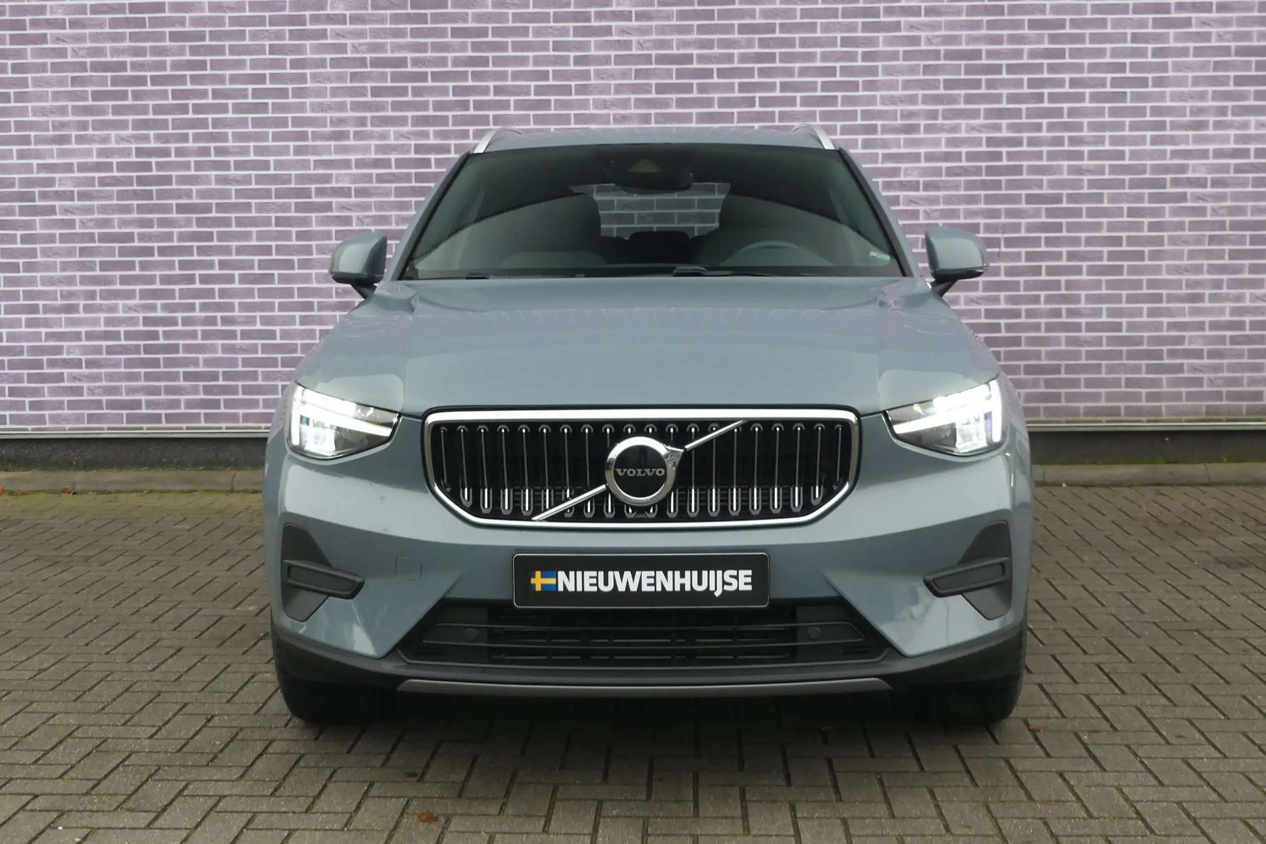 Volvo - XC40