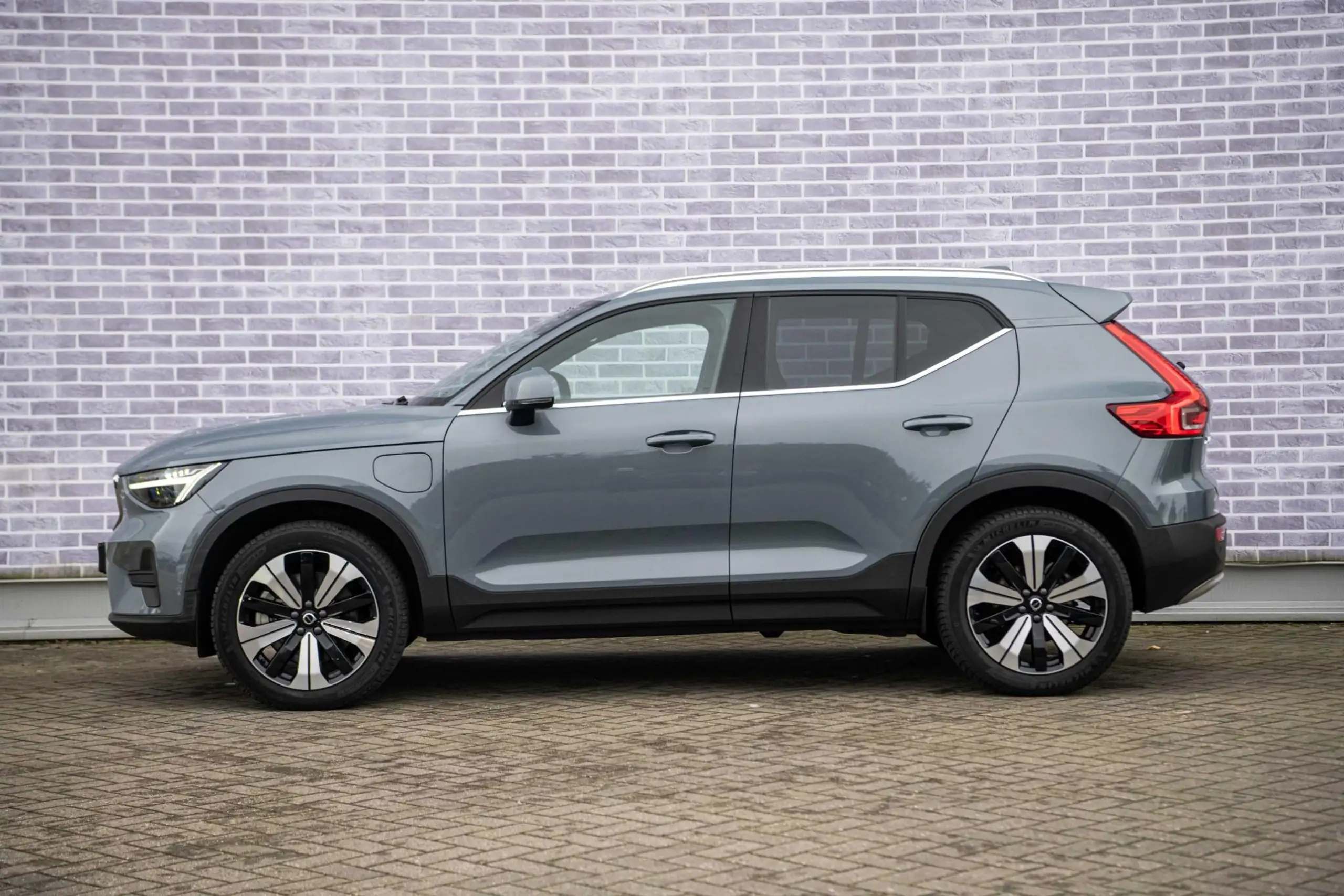 Volvo - XC40