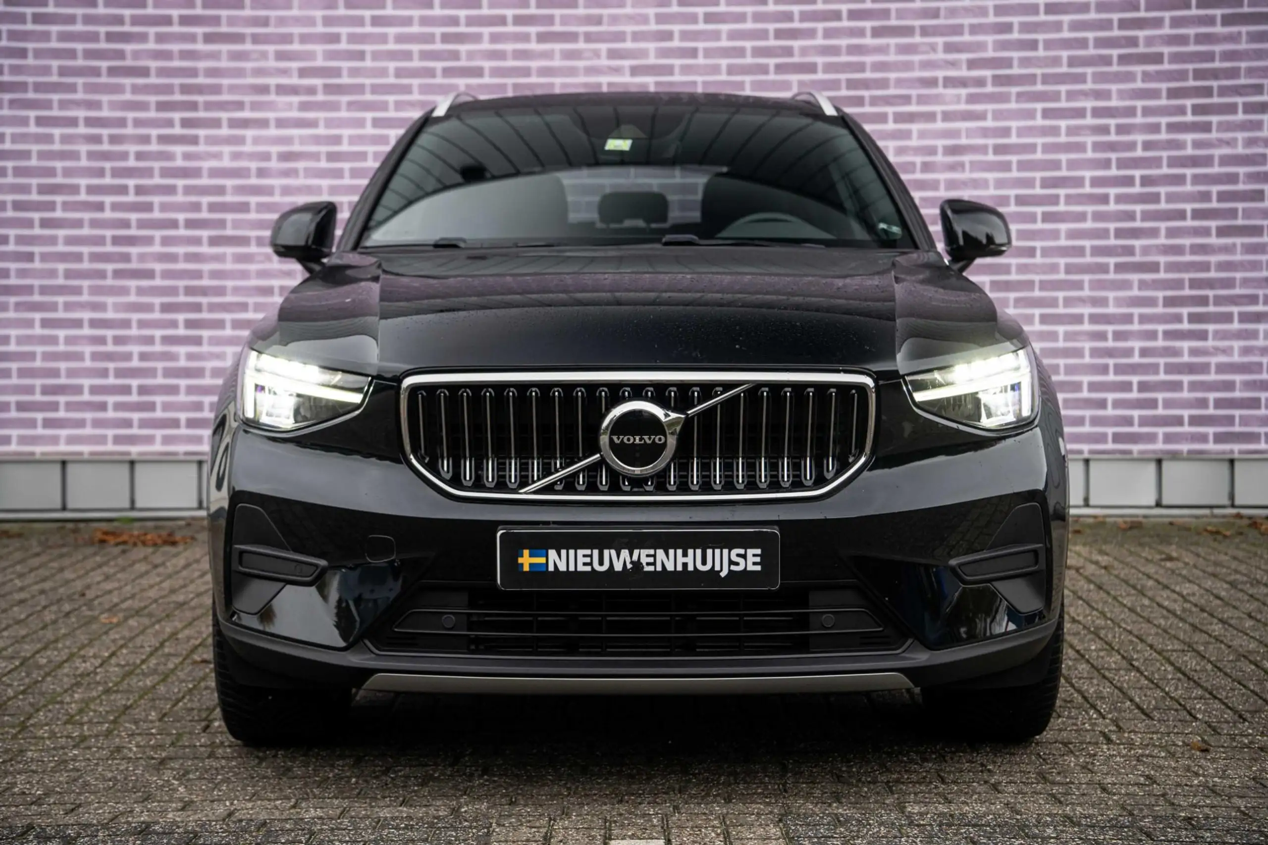 Volvo - XC40