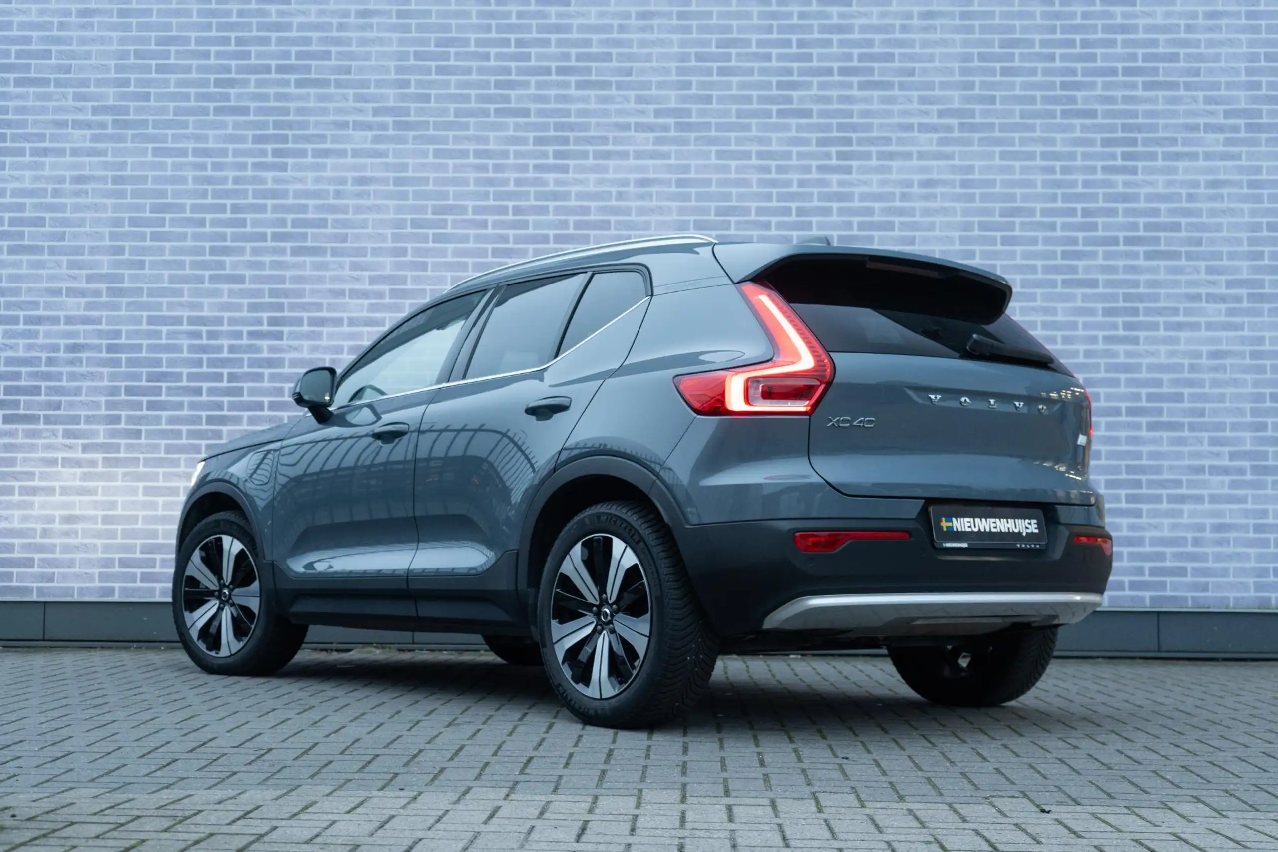 Volvo - XC40