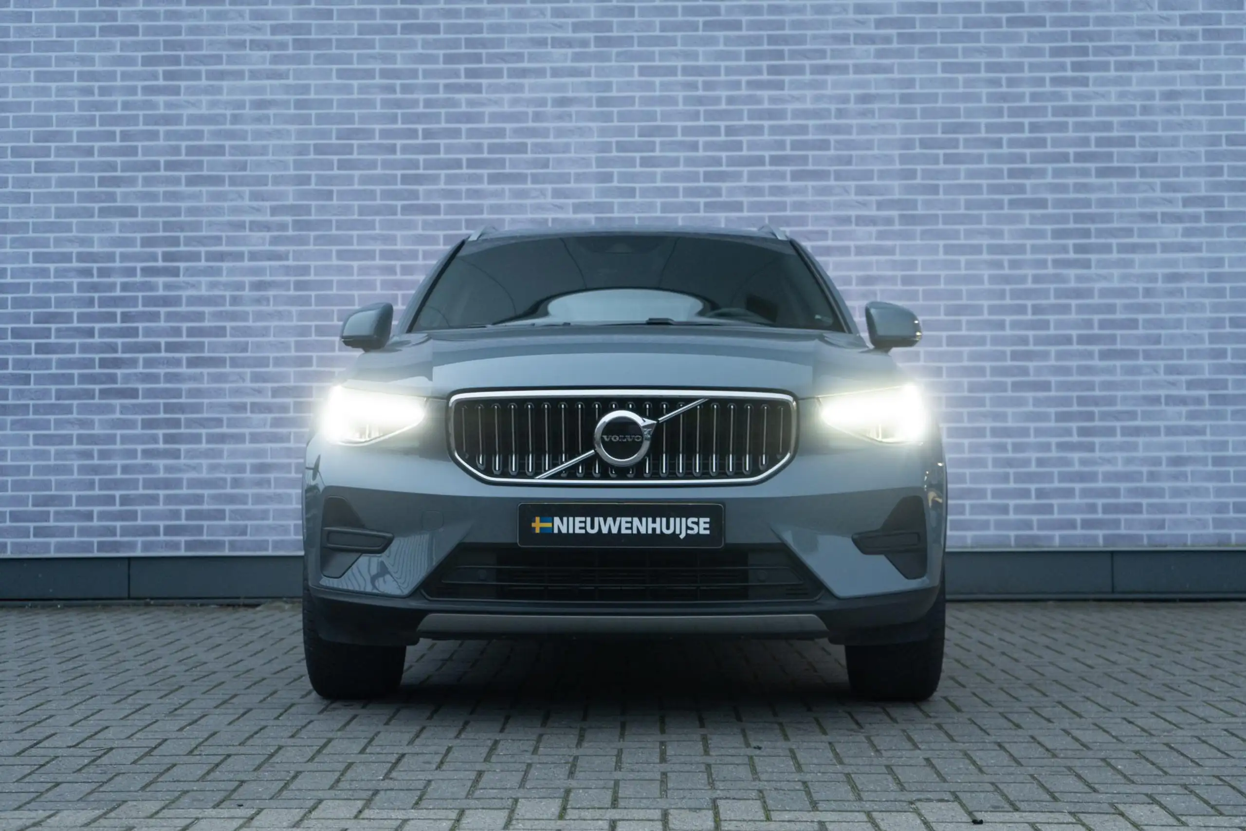 Volvo - XC40