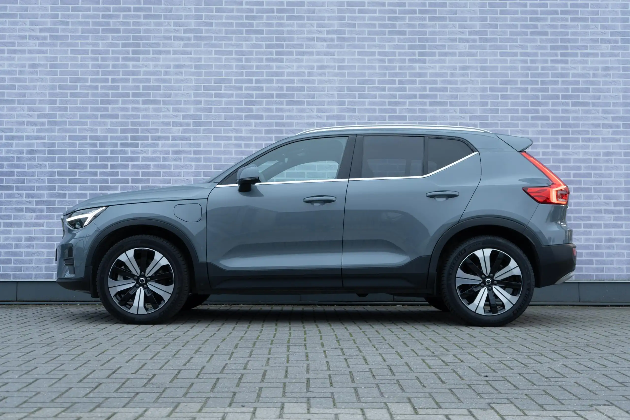 Volvo - XC40