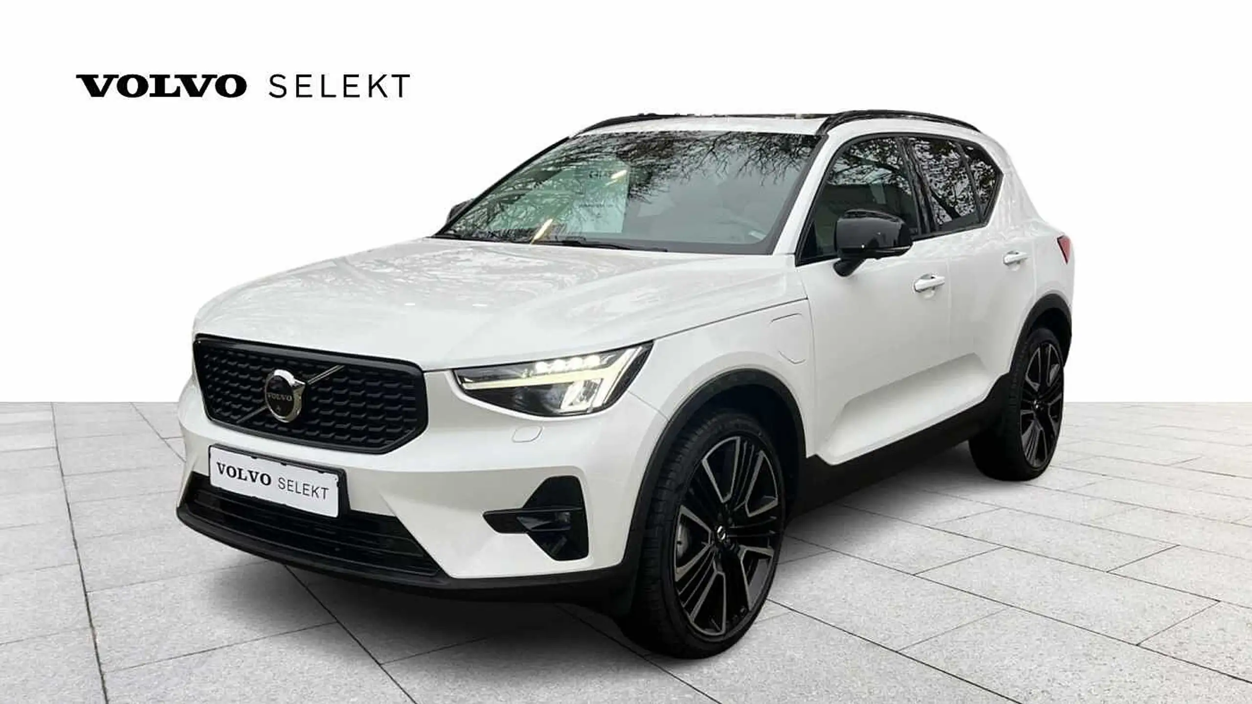 Volvo - XC40