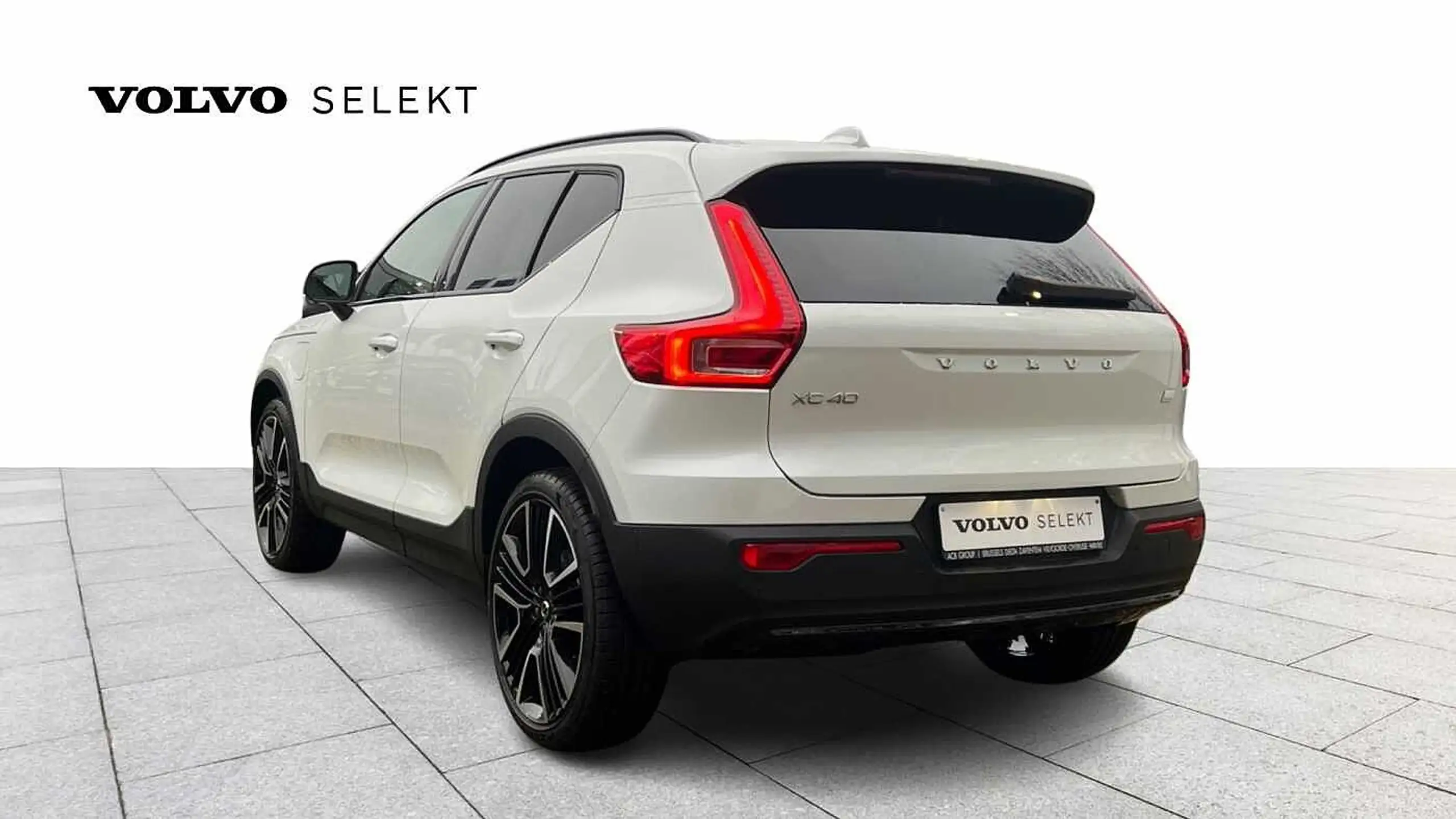 Volvo - XC40