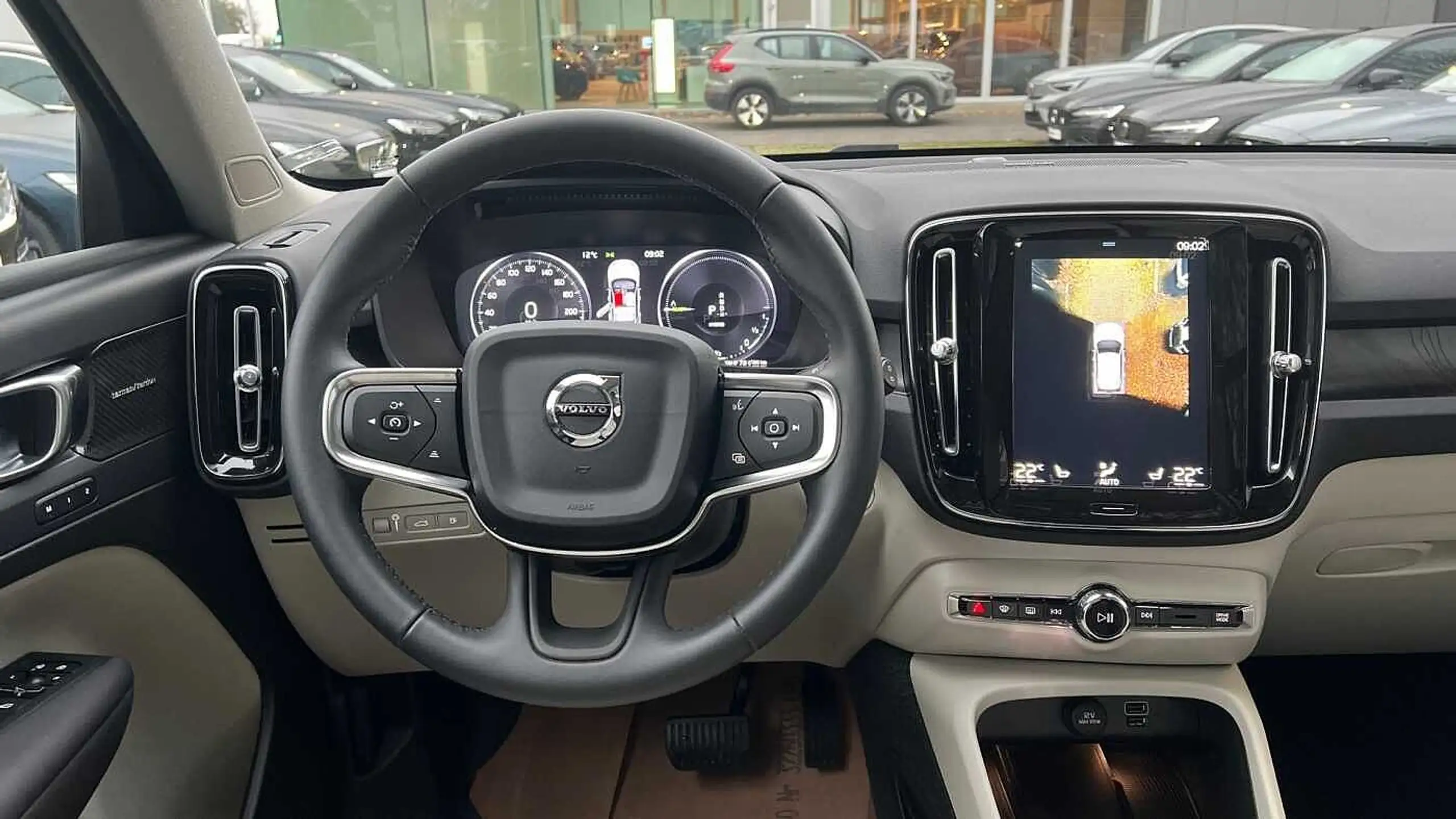 Volvo - XC40