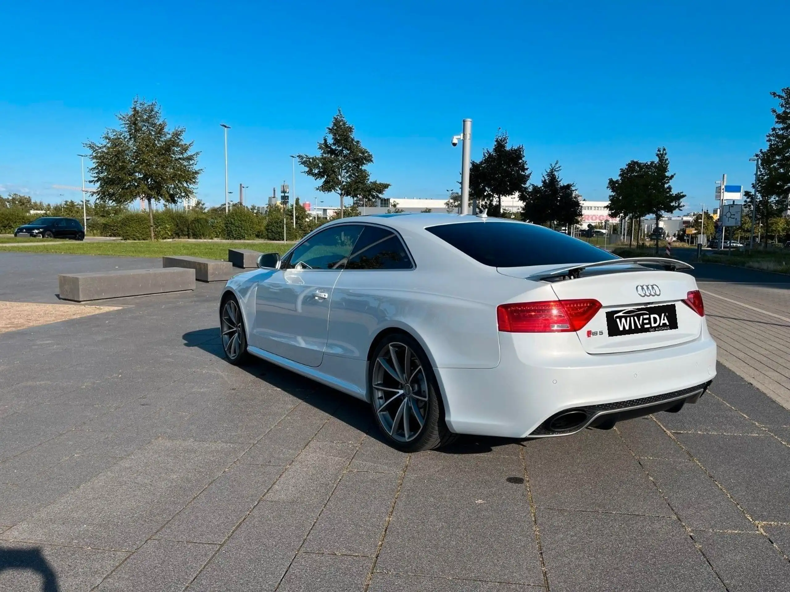 Audi - RS5