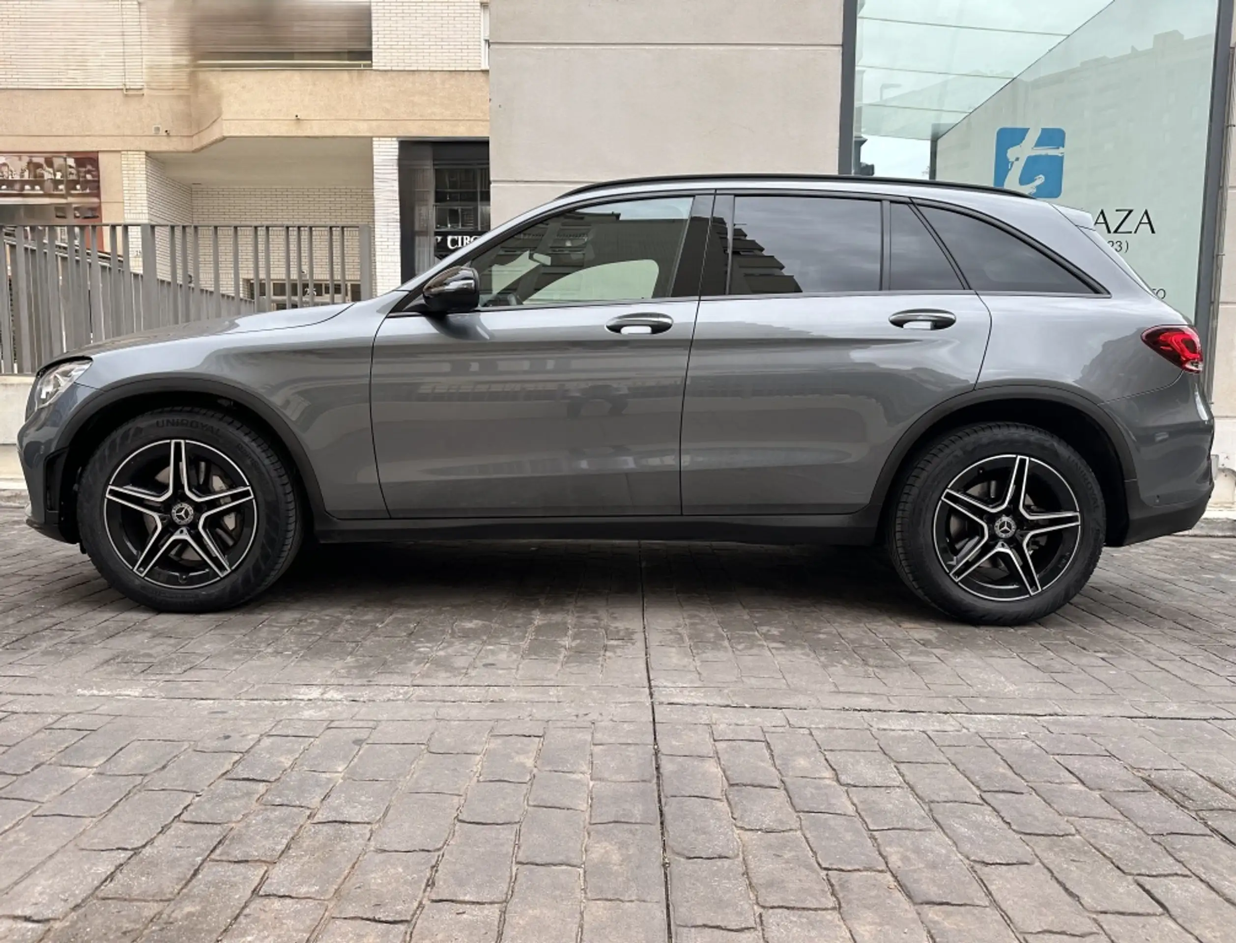 Mercedes-Benz - GLC 200