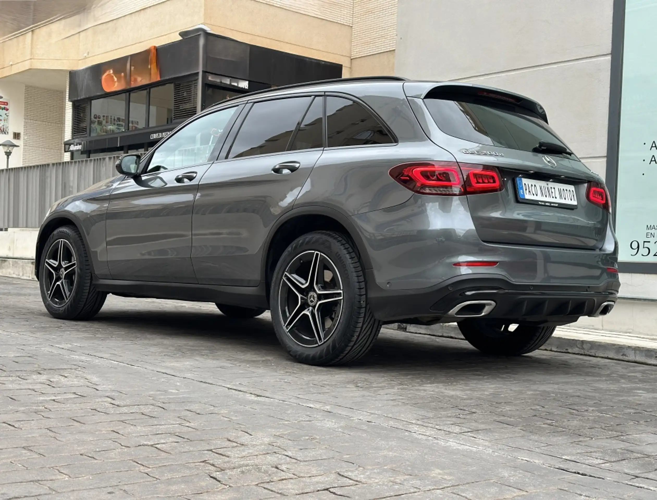 Mercedes-Benz - GLC 200