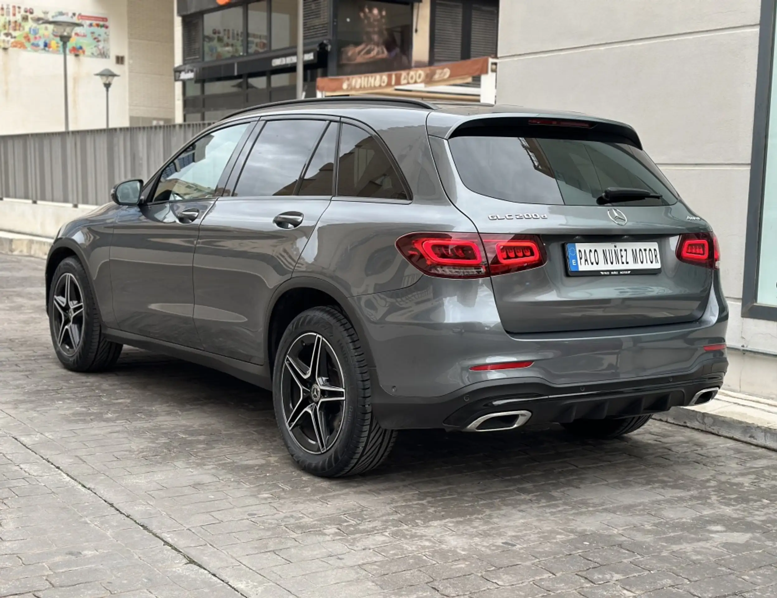 Mercedes-Benz - GLC 200