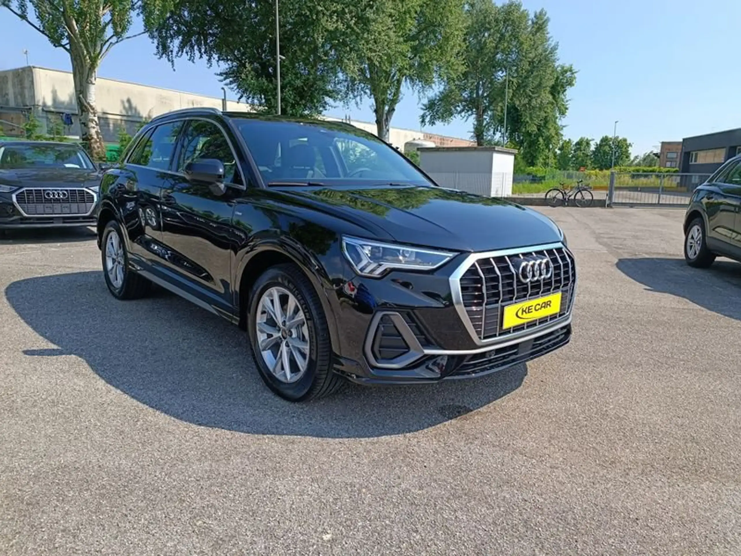 Audi - Q3