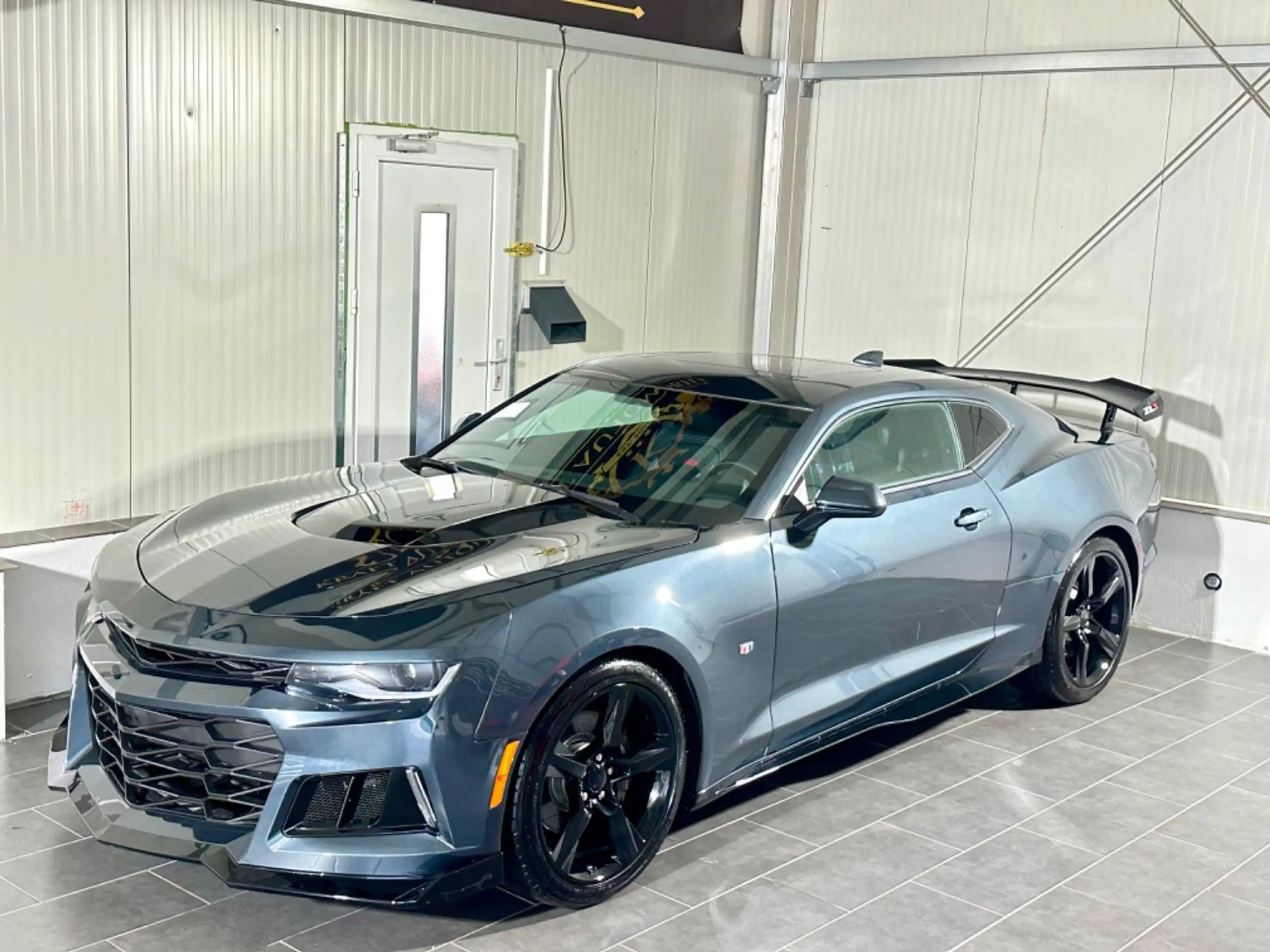 Chevrolet - Camaro