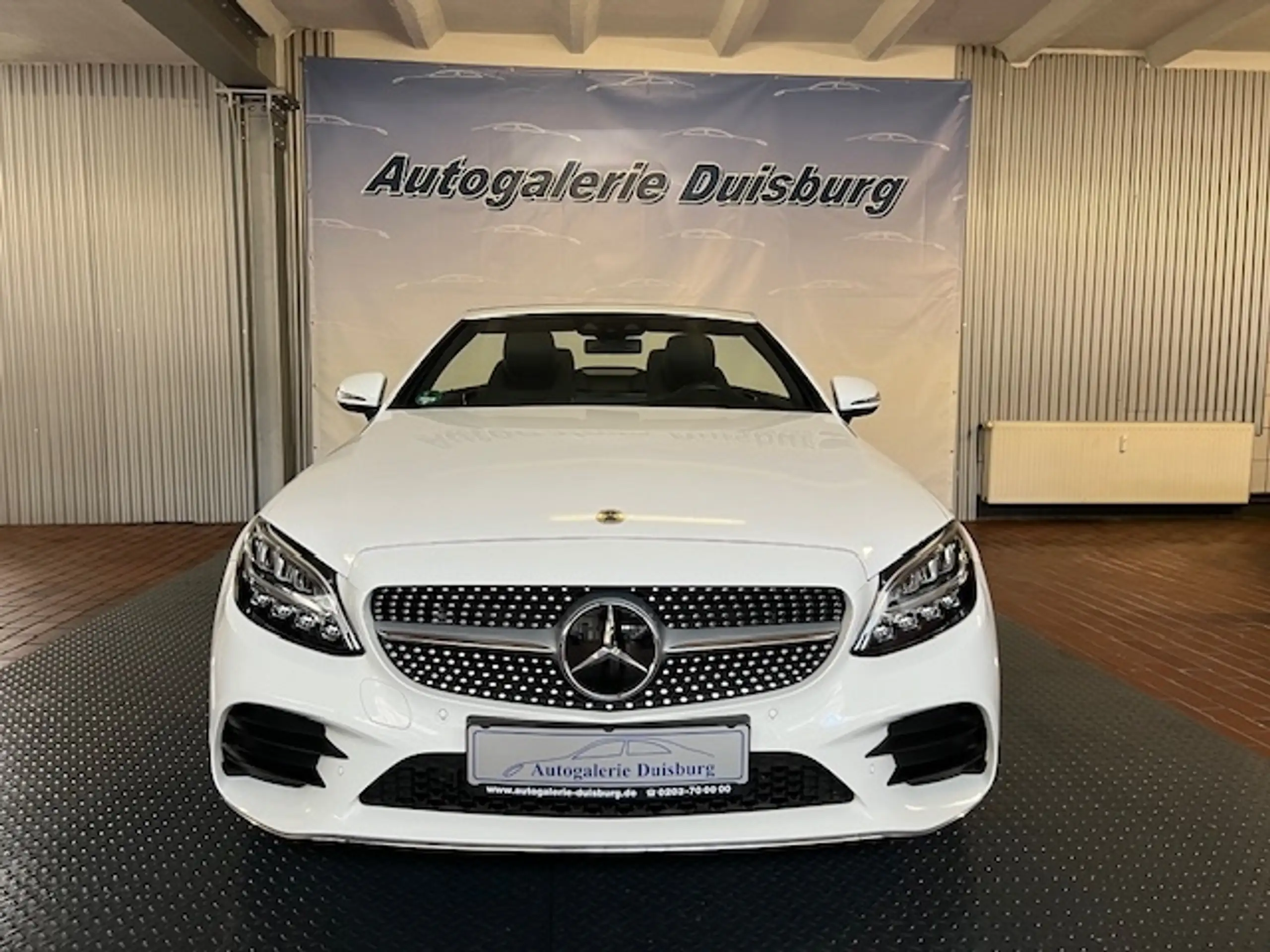 Mercedes-Benz - C 220