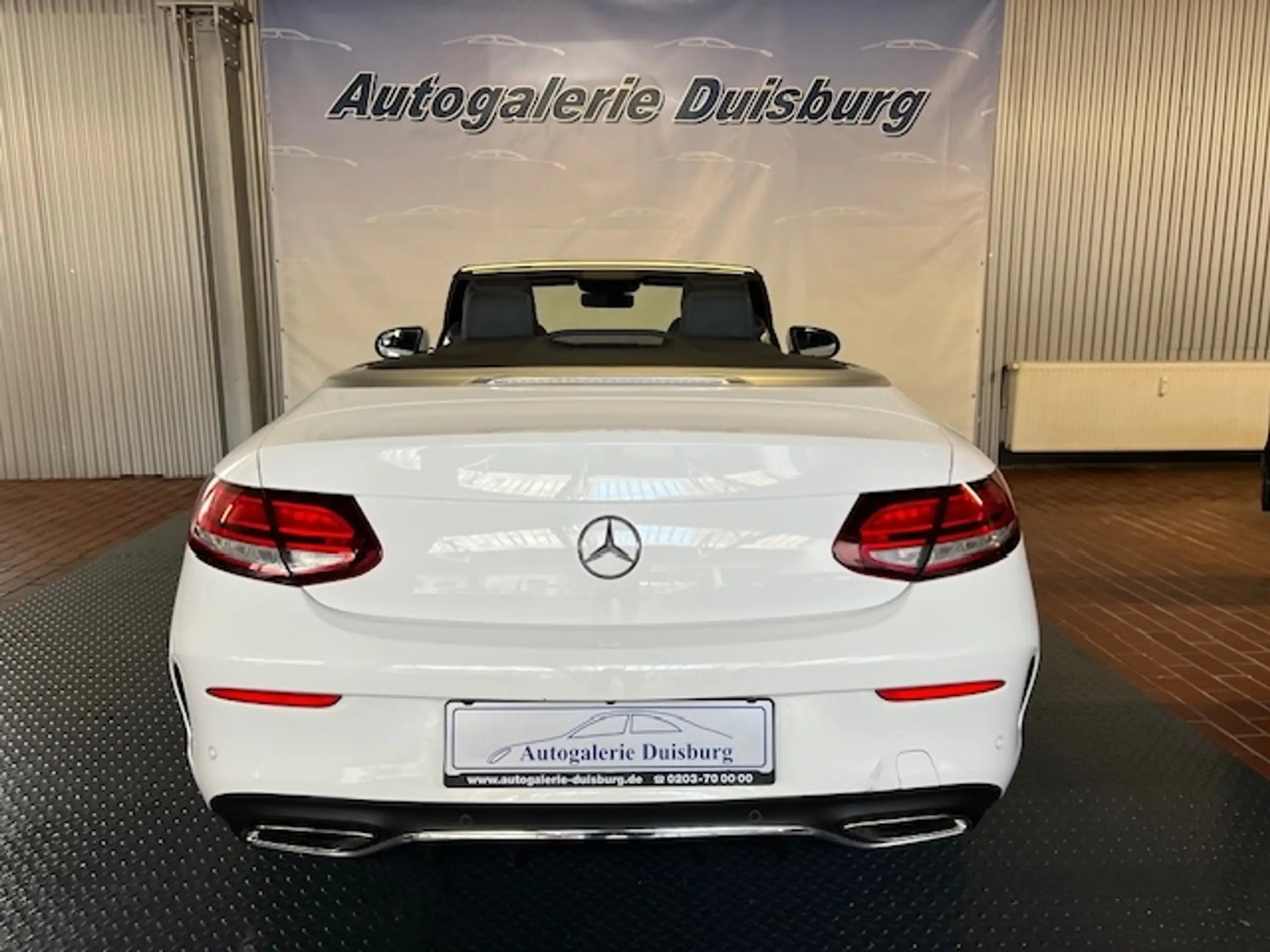 Mercedes-Benz - C 220