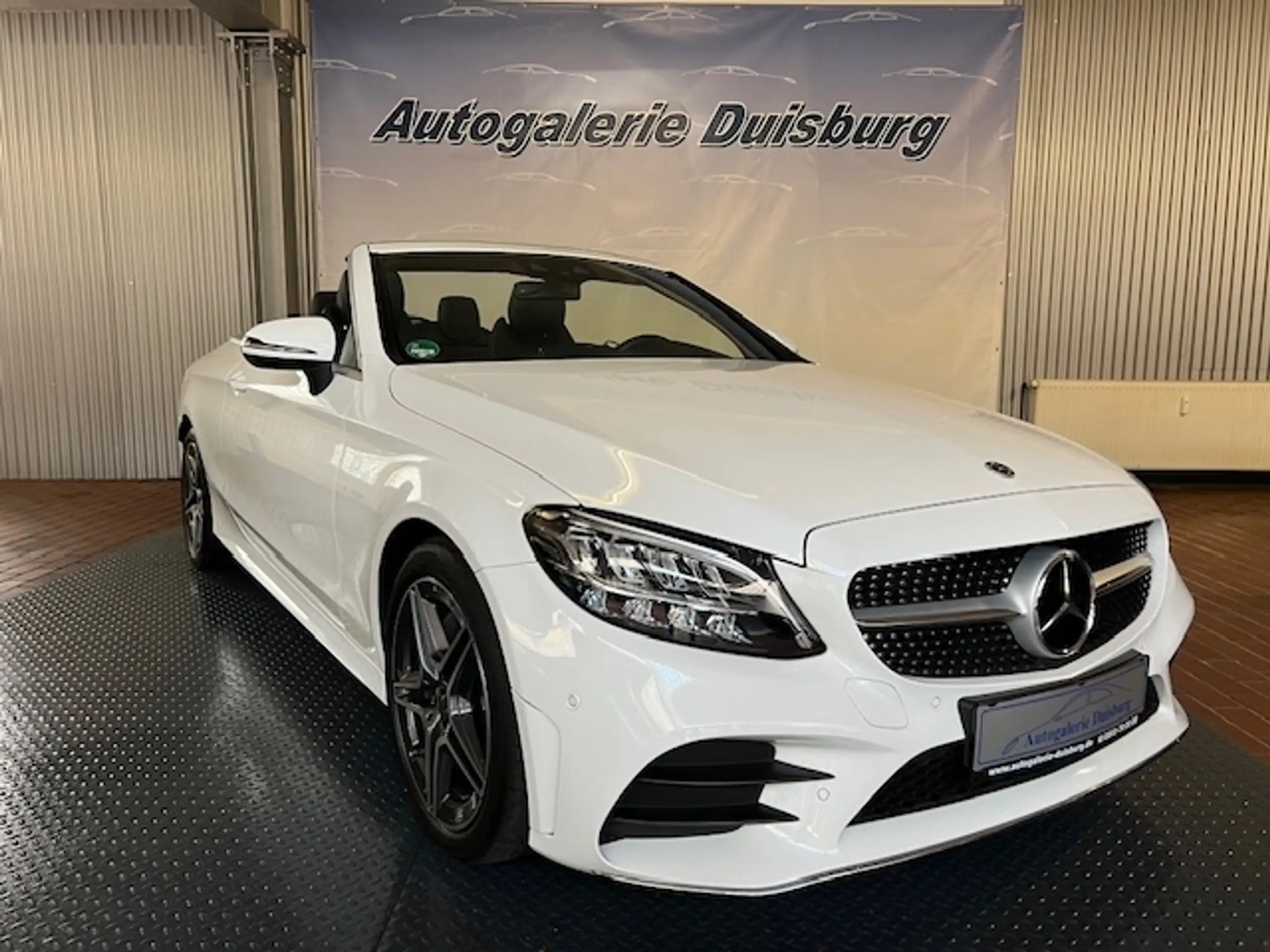 Mercedes-Benz - C 220