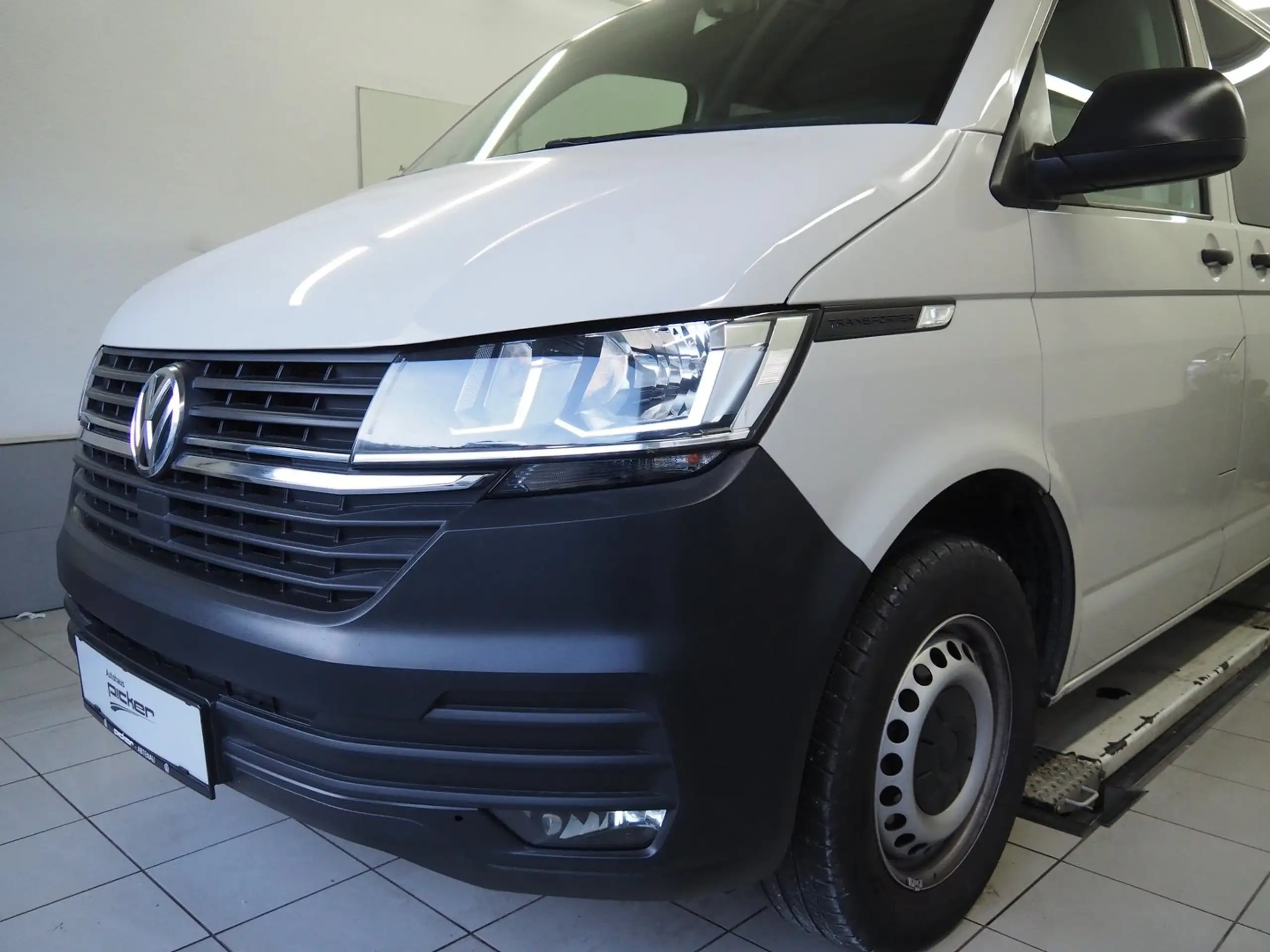 Volkswagen - T6.1 Transporter