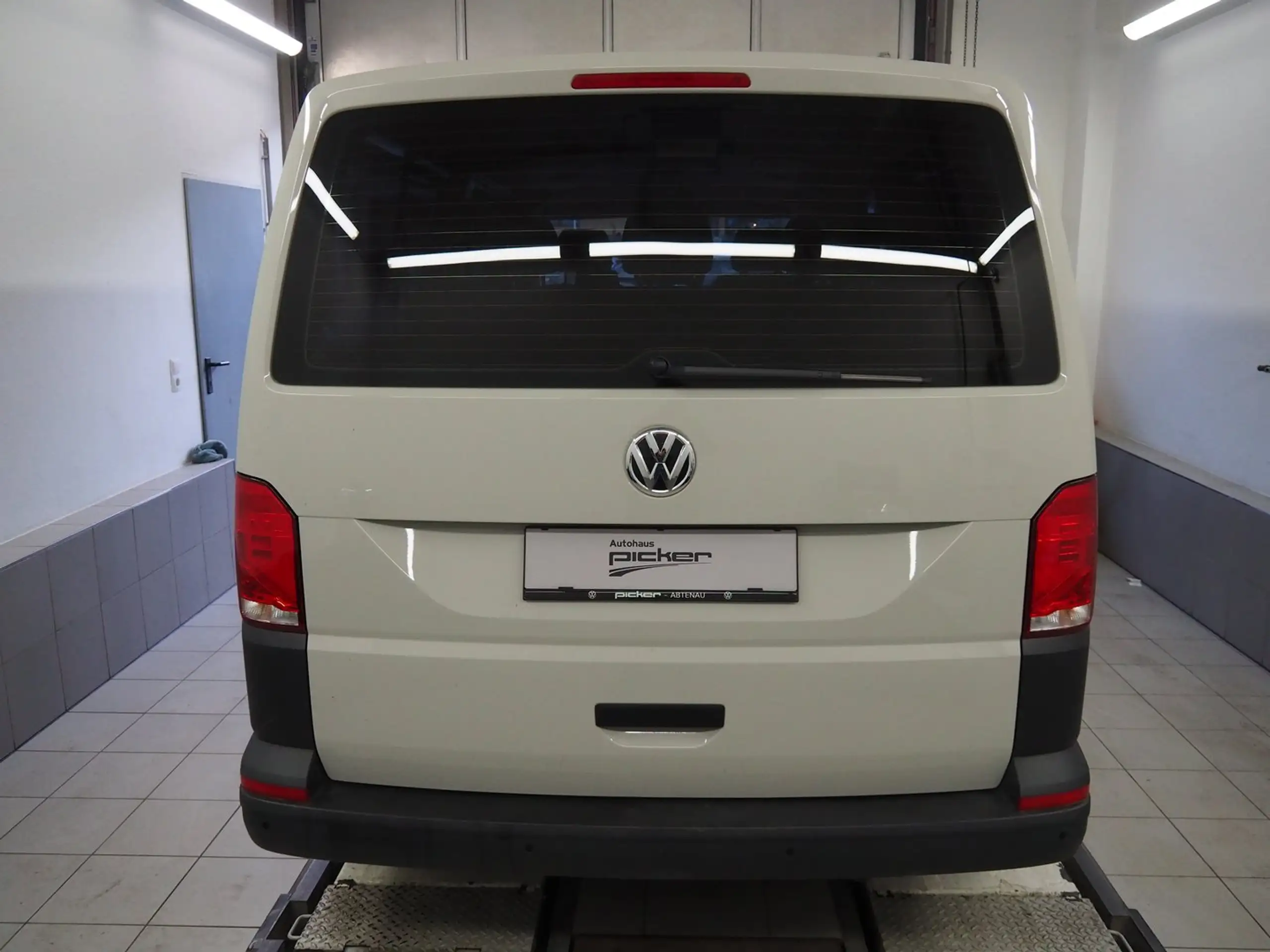 Volkswagen - T6.1 Transporter