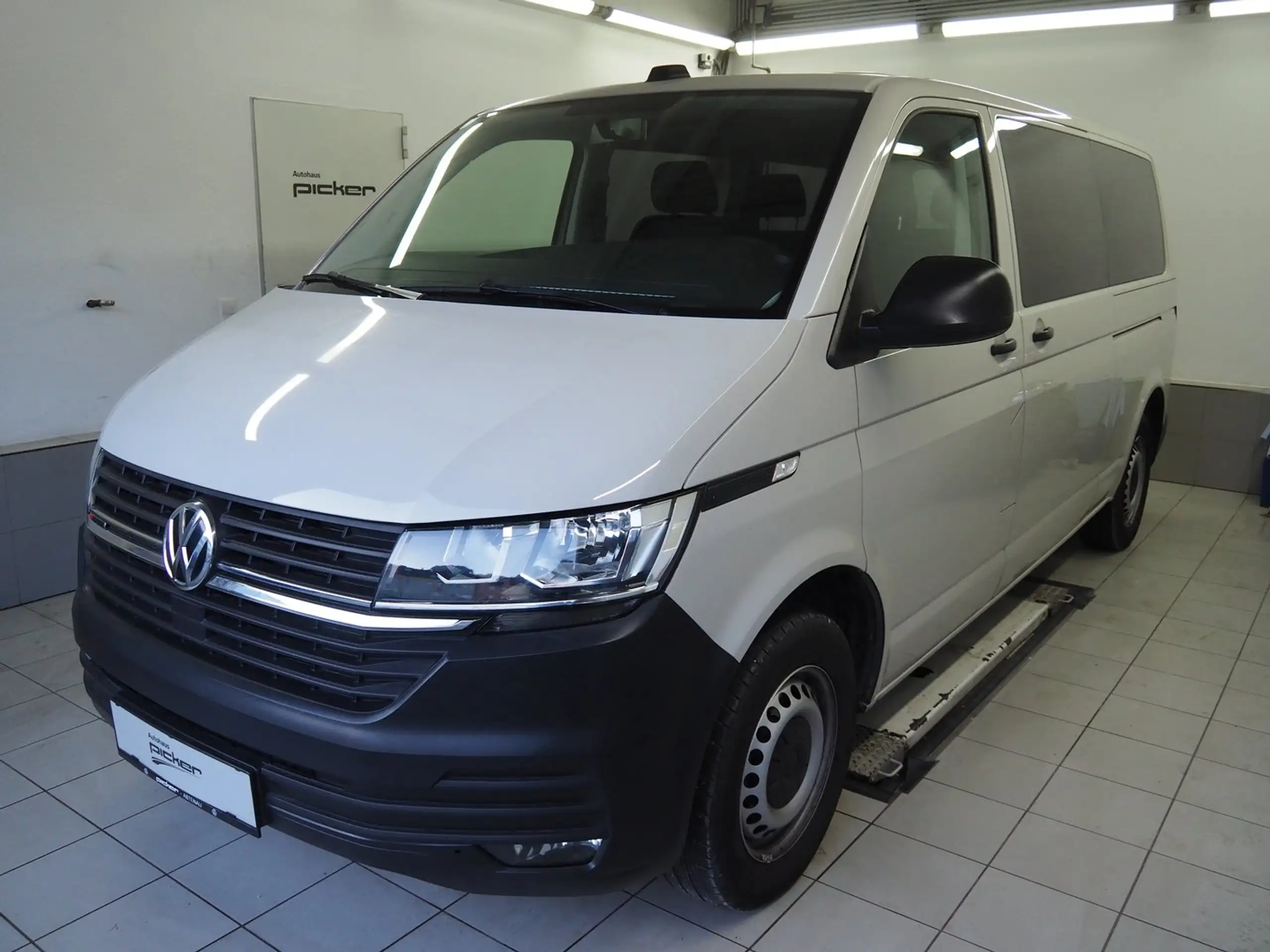 Volkswagen - T6.1 Transporter