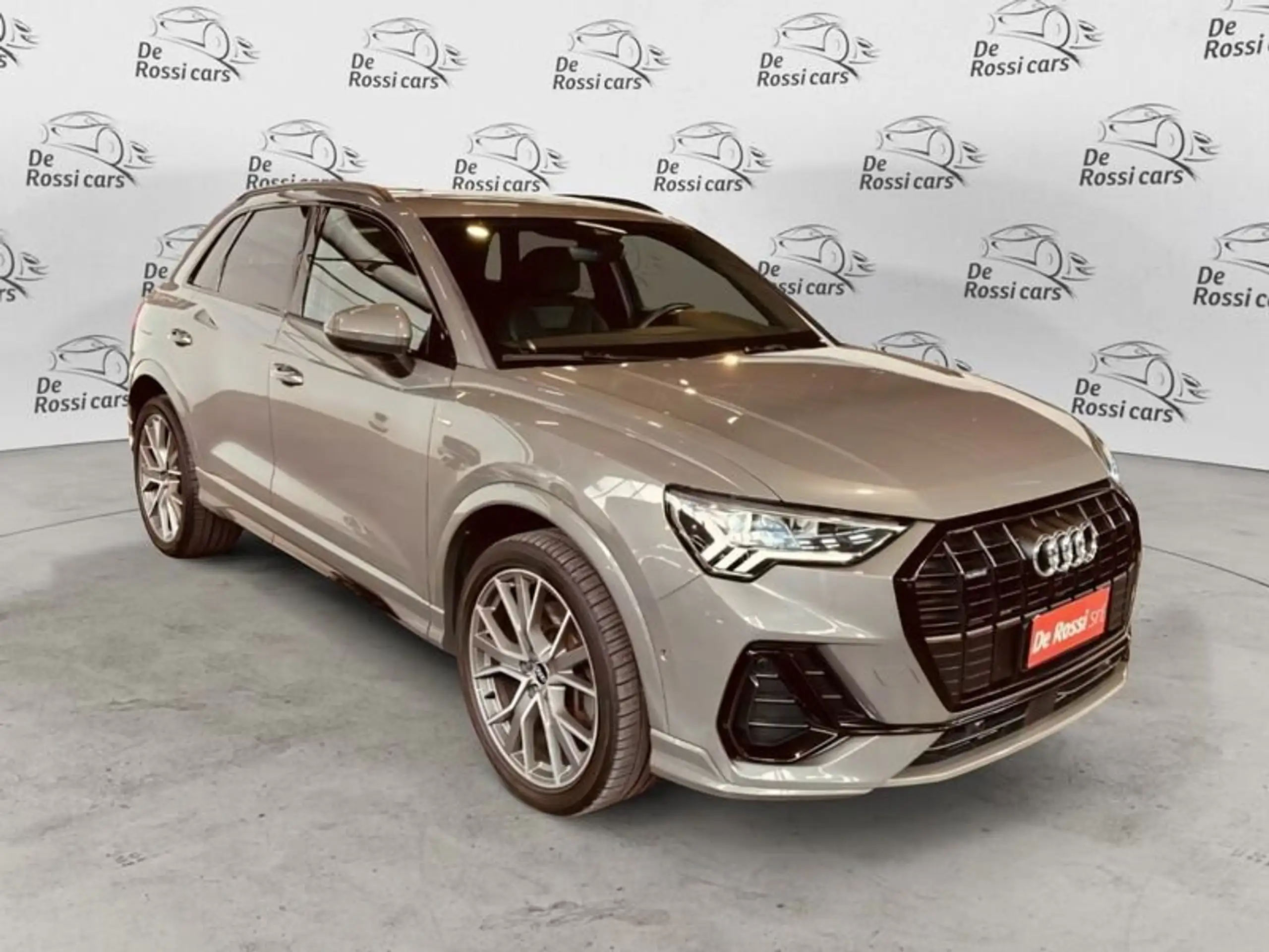 Audi - Q3