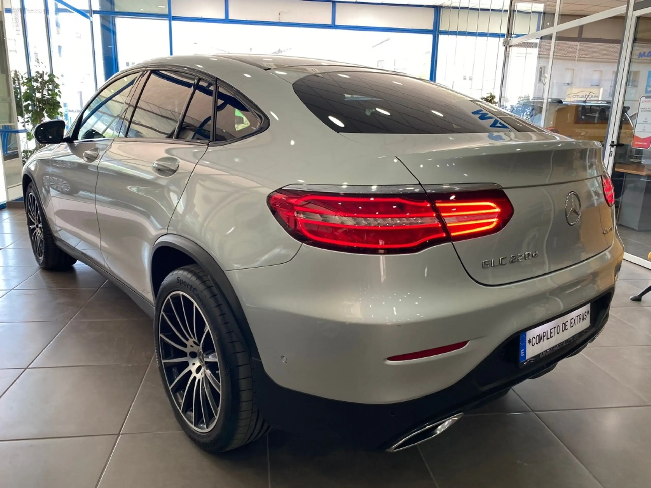 Mercedes-Benz - GLC 220