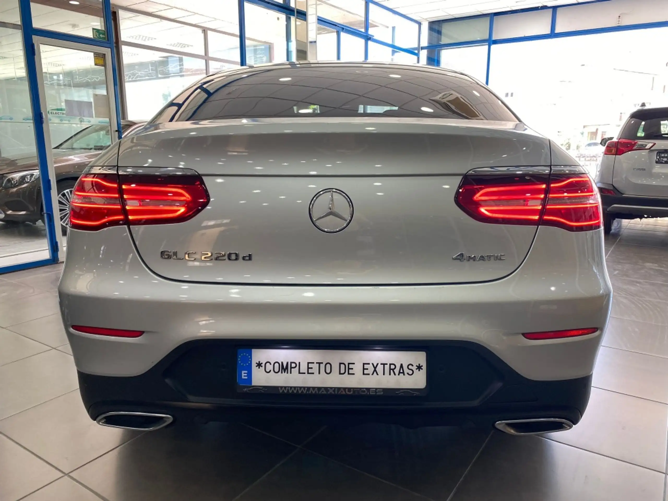 Mercedes-Benz - GLC 220