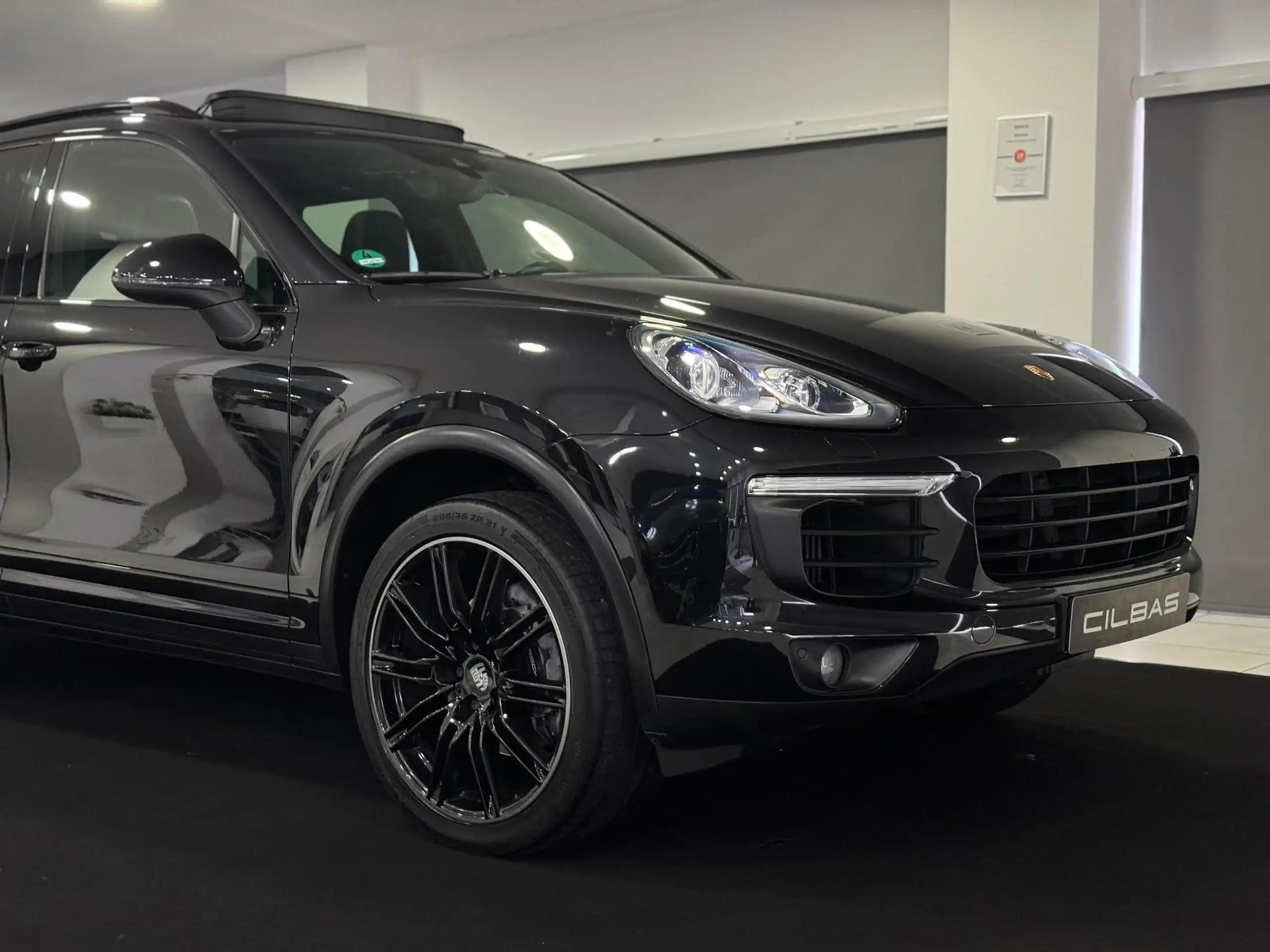 Porsche - Cayenne