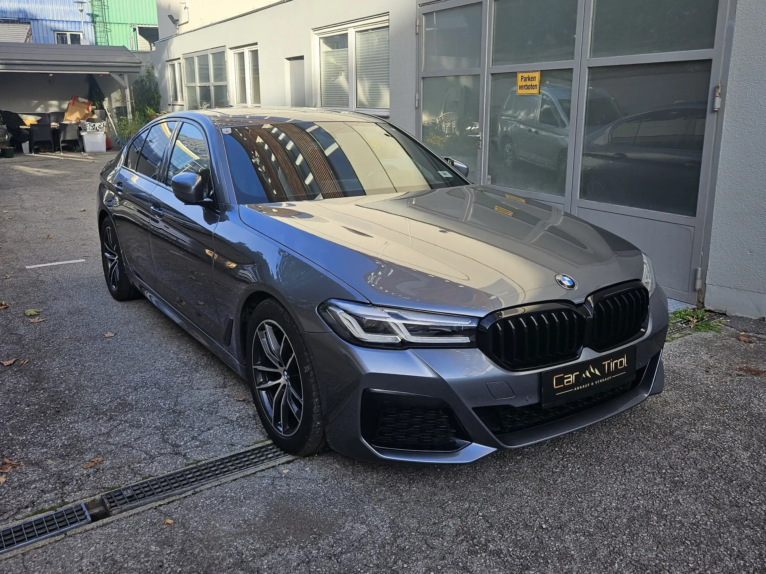 BMW - 520