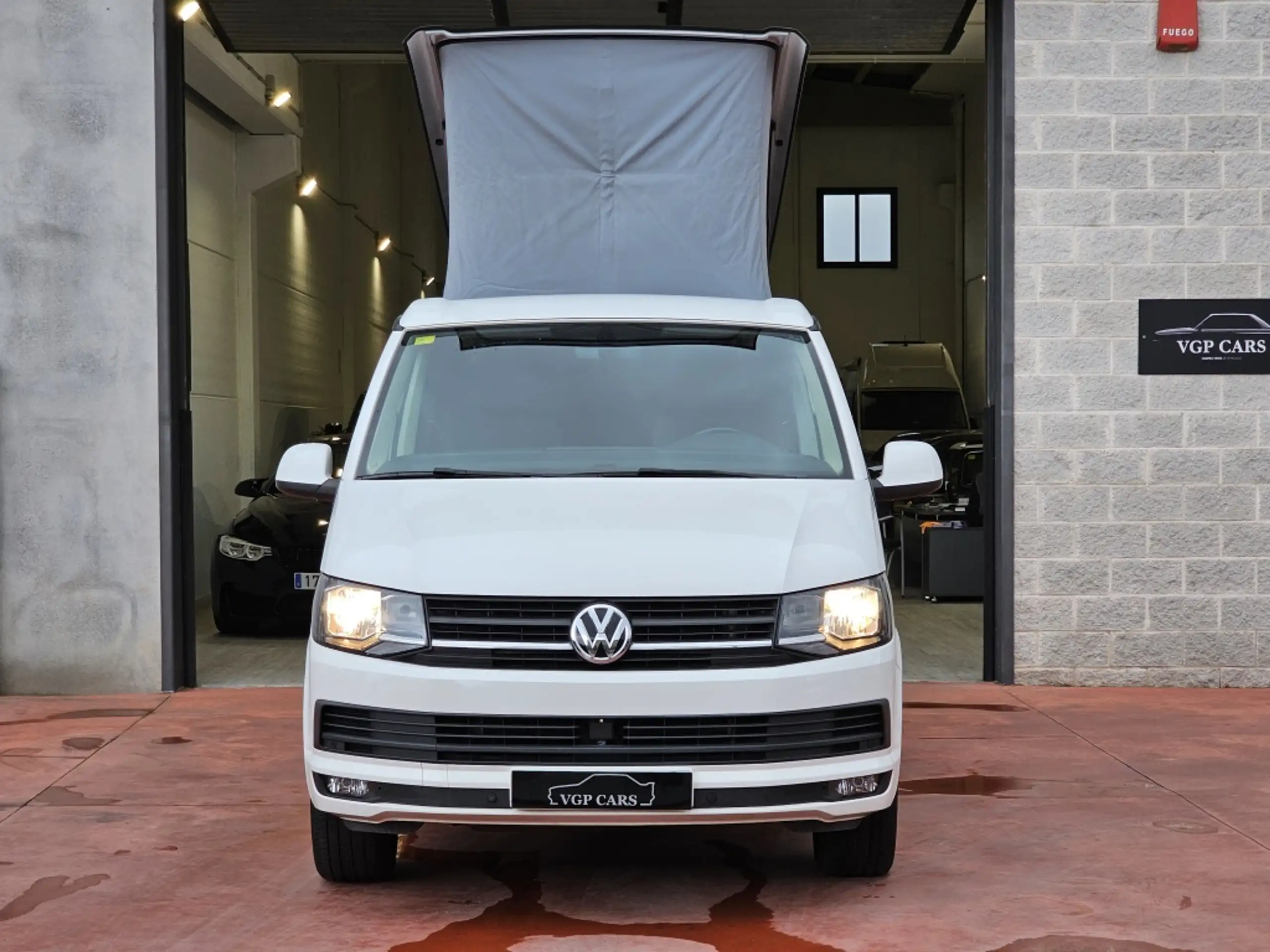 Volkswagen - T5 California