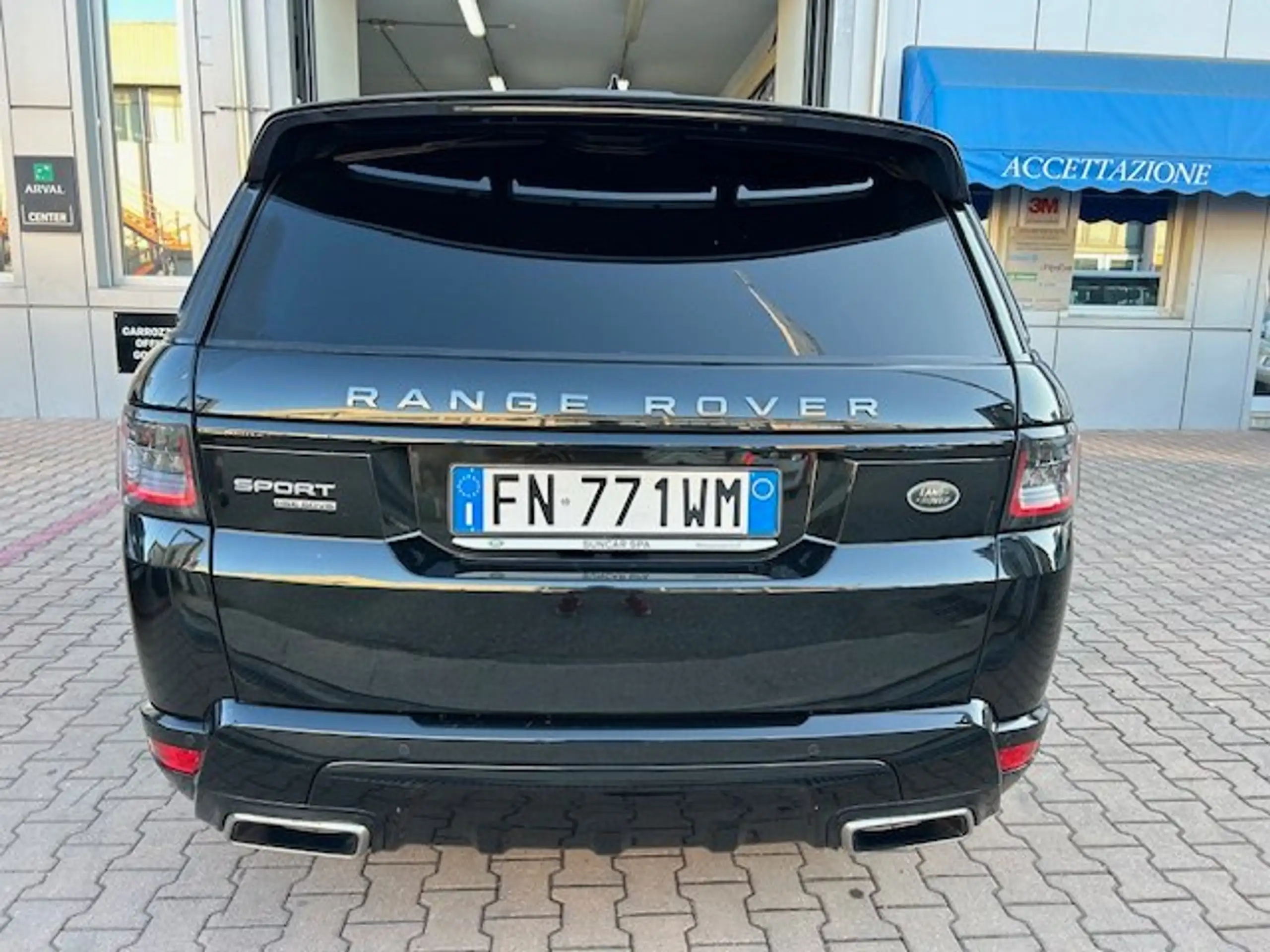 Land Rover - Range Rover Sport