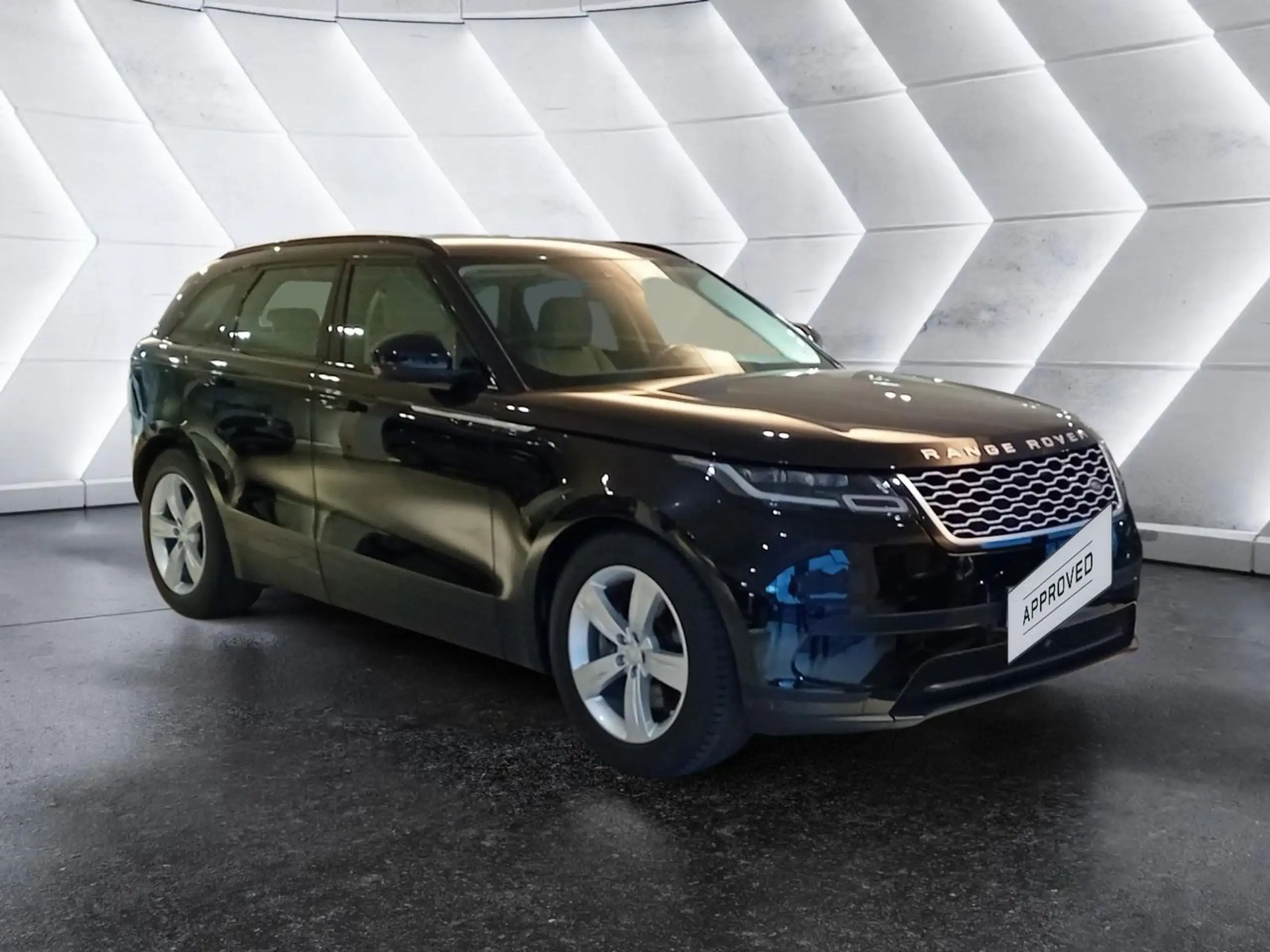 Land Rover - Range Rover Velar