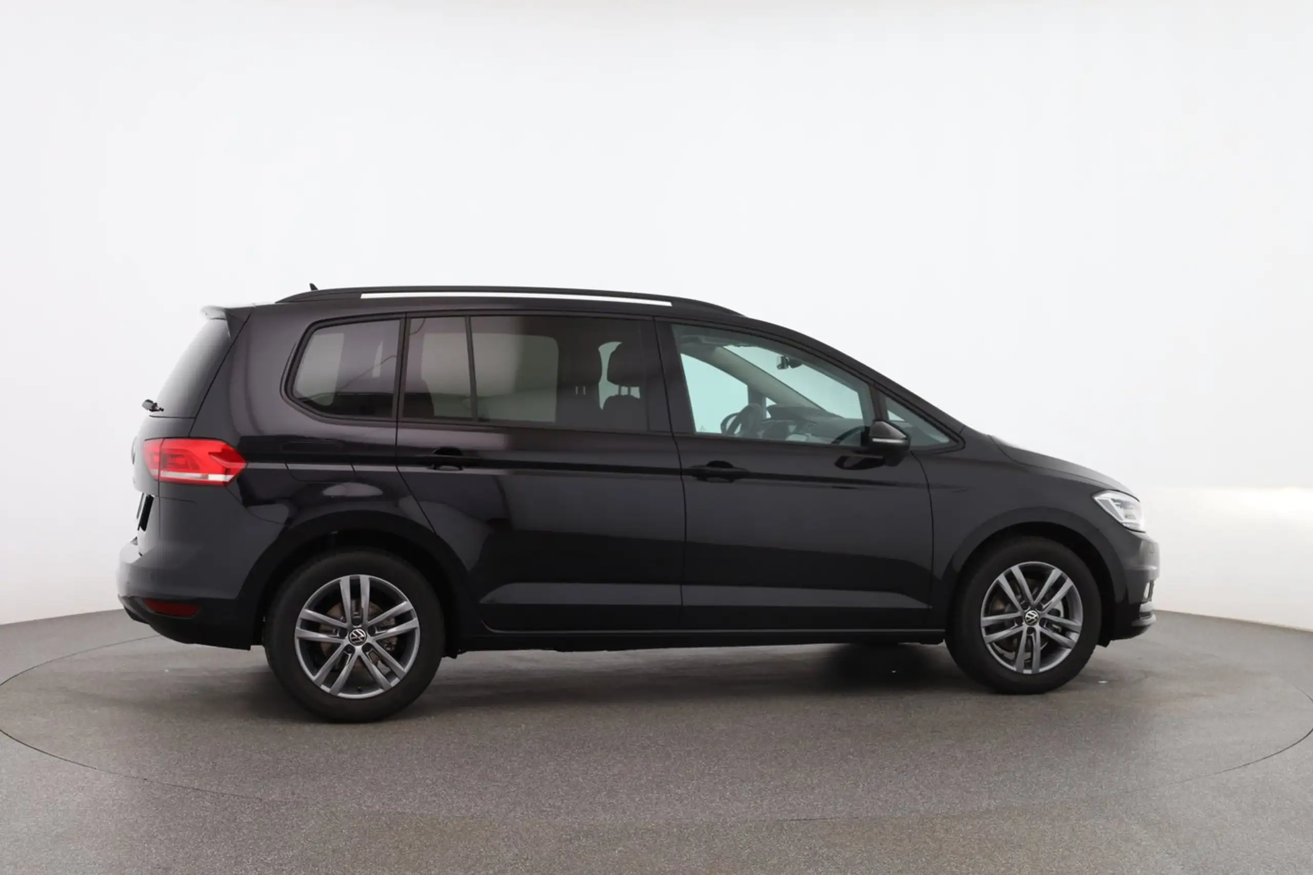 Volkswagen - Touran