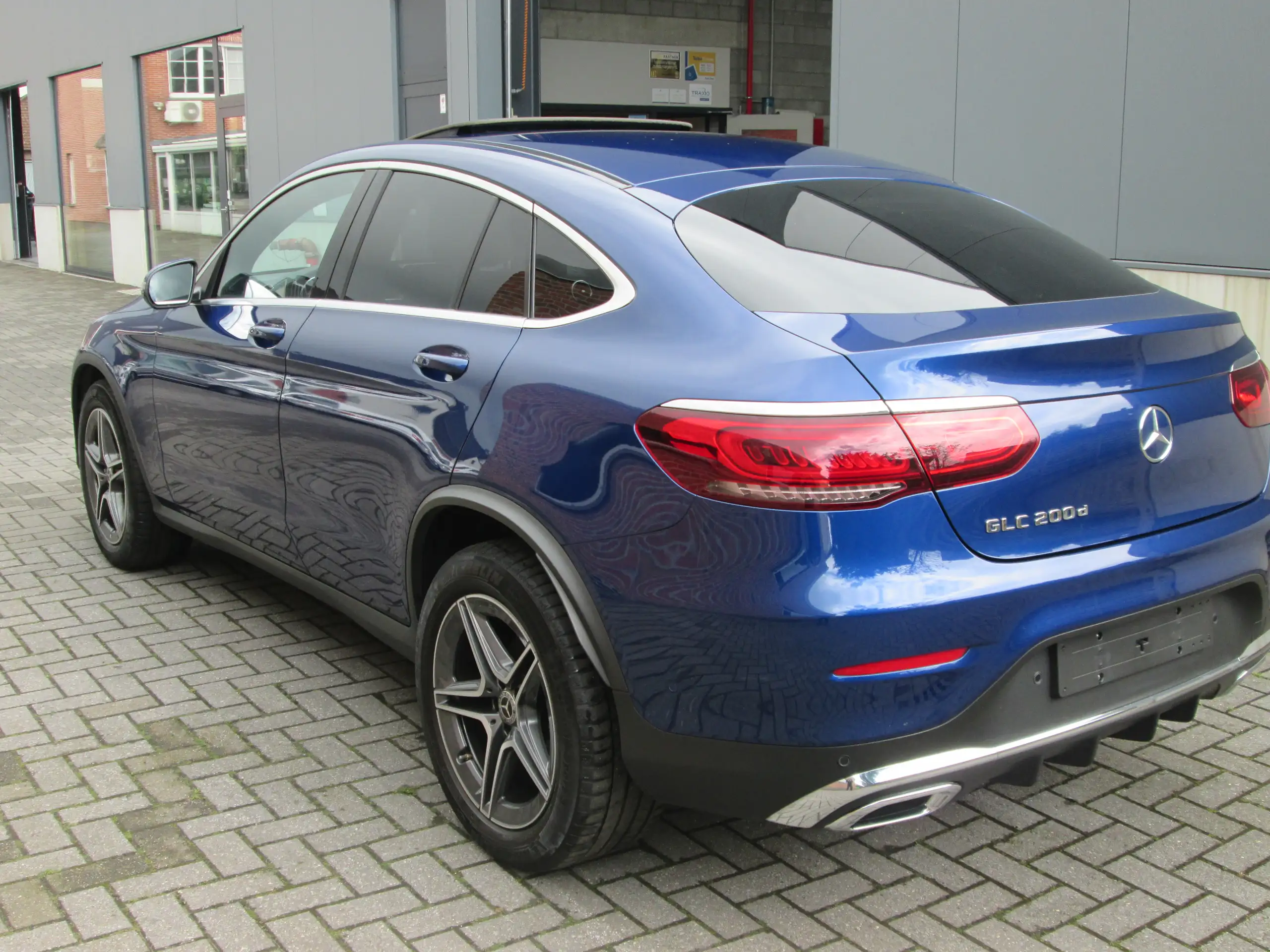 Mercedes-Benz - GLC 200