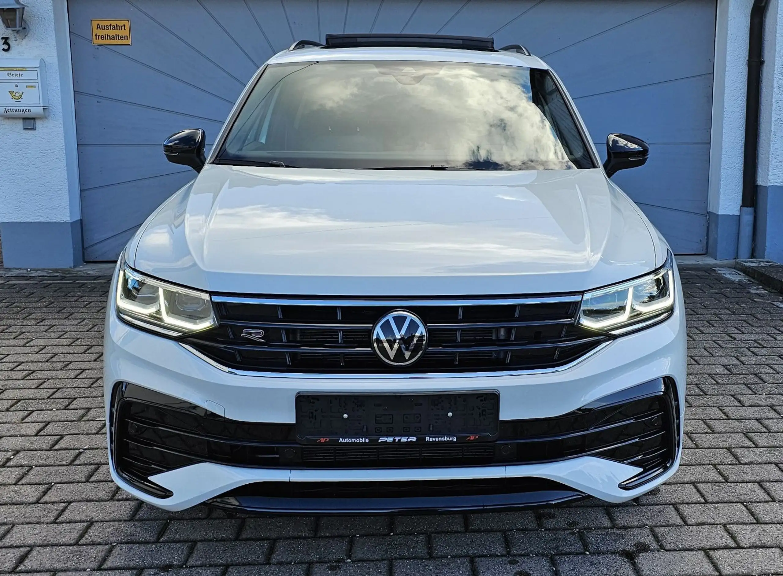 Volkswagen - Tiguan