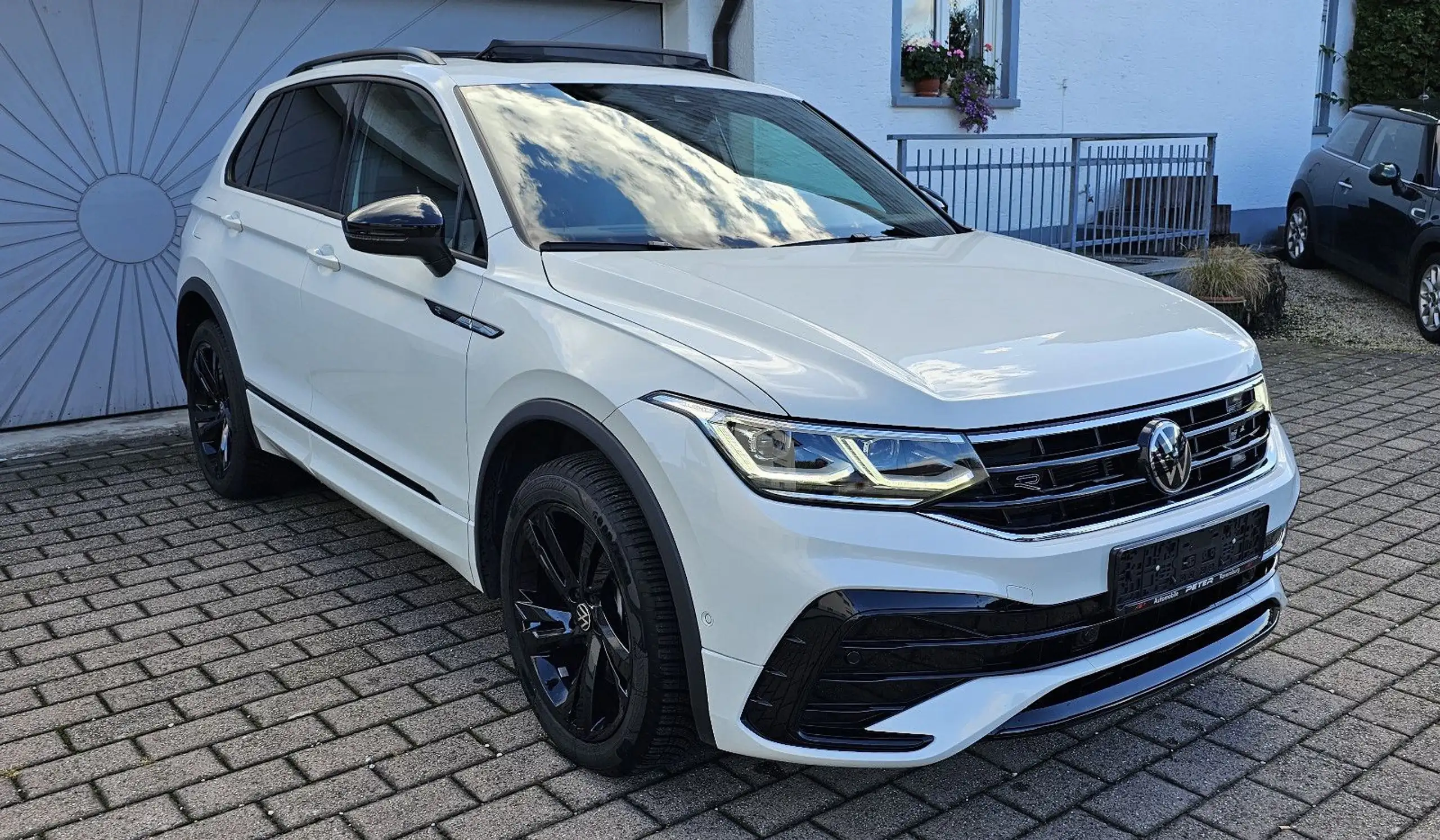 Volkswagen - Tiguan