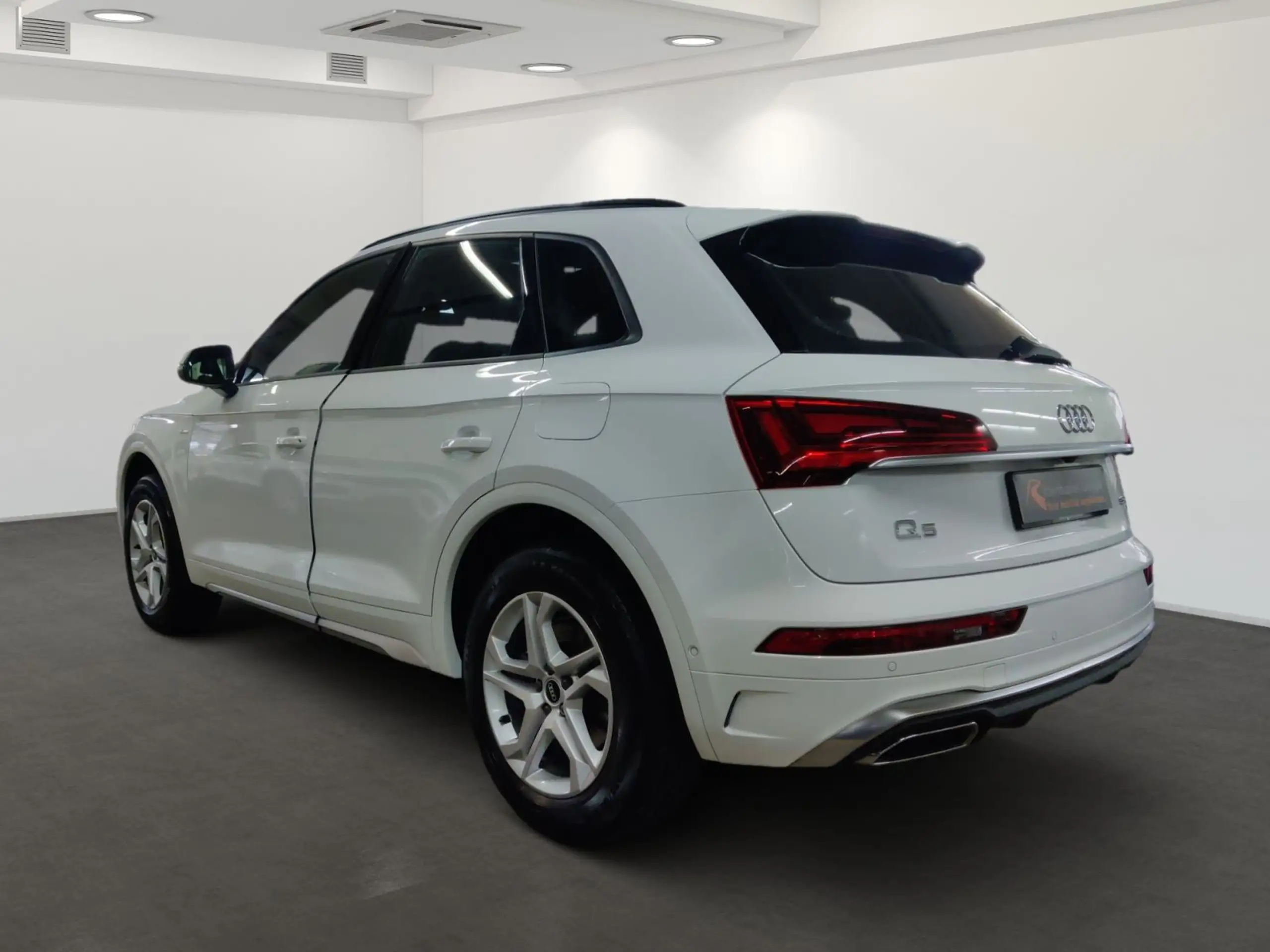 Audi - Q5