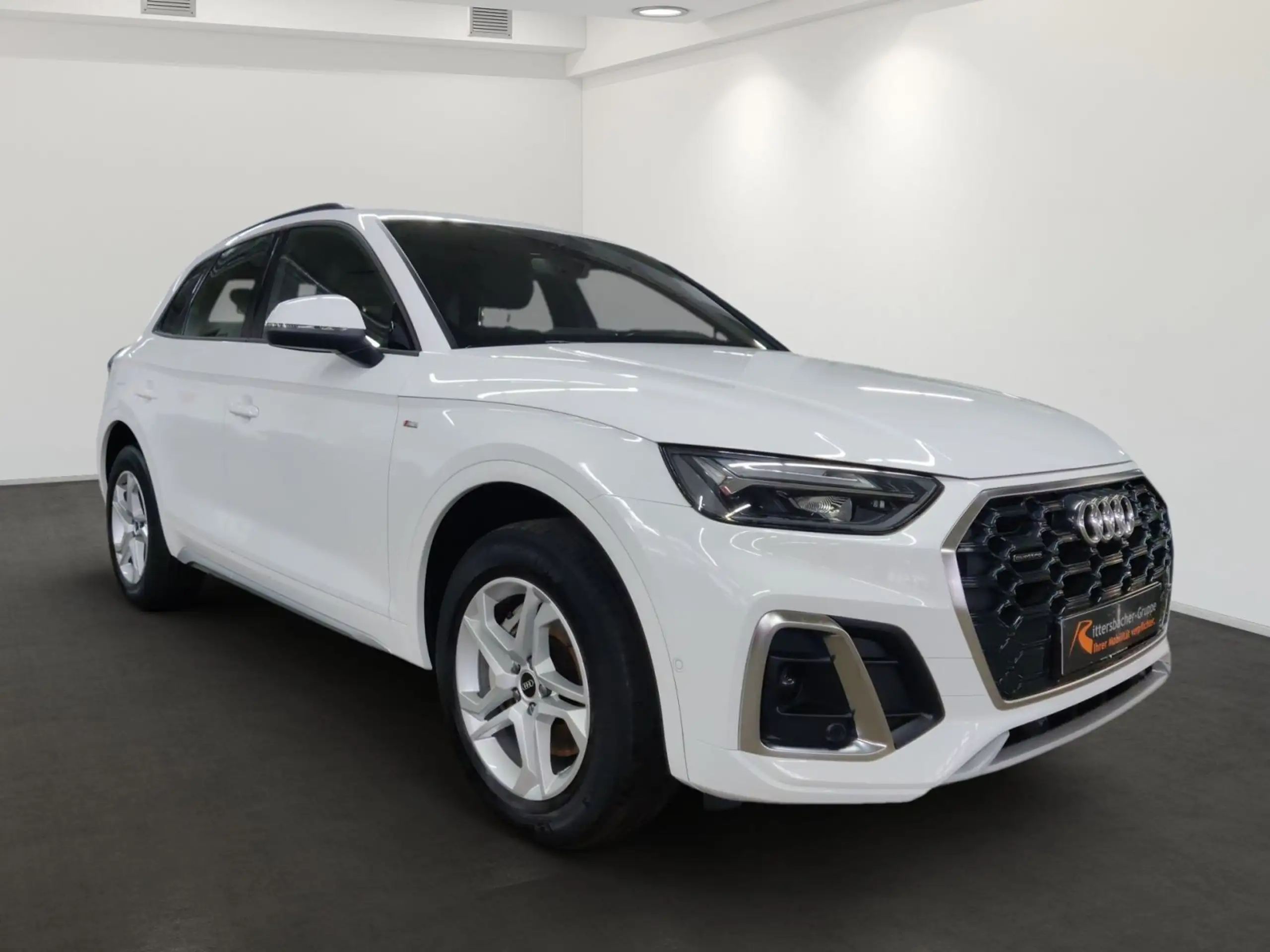 Audi - Q5