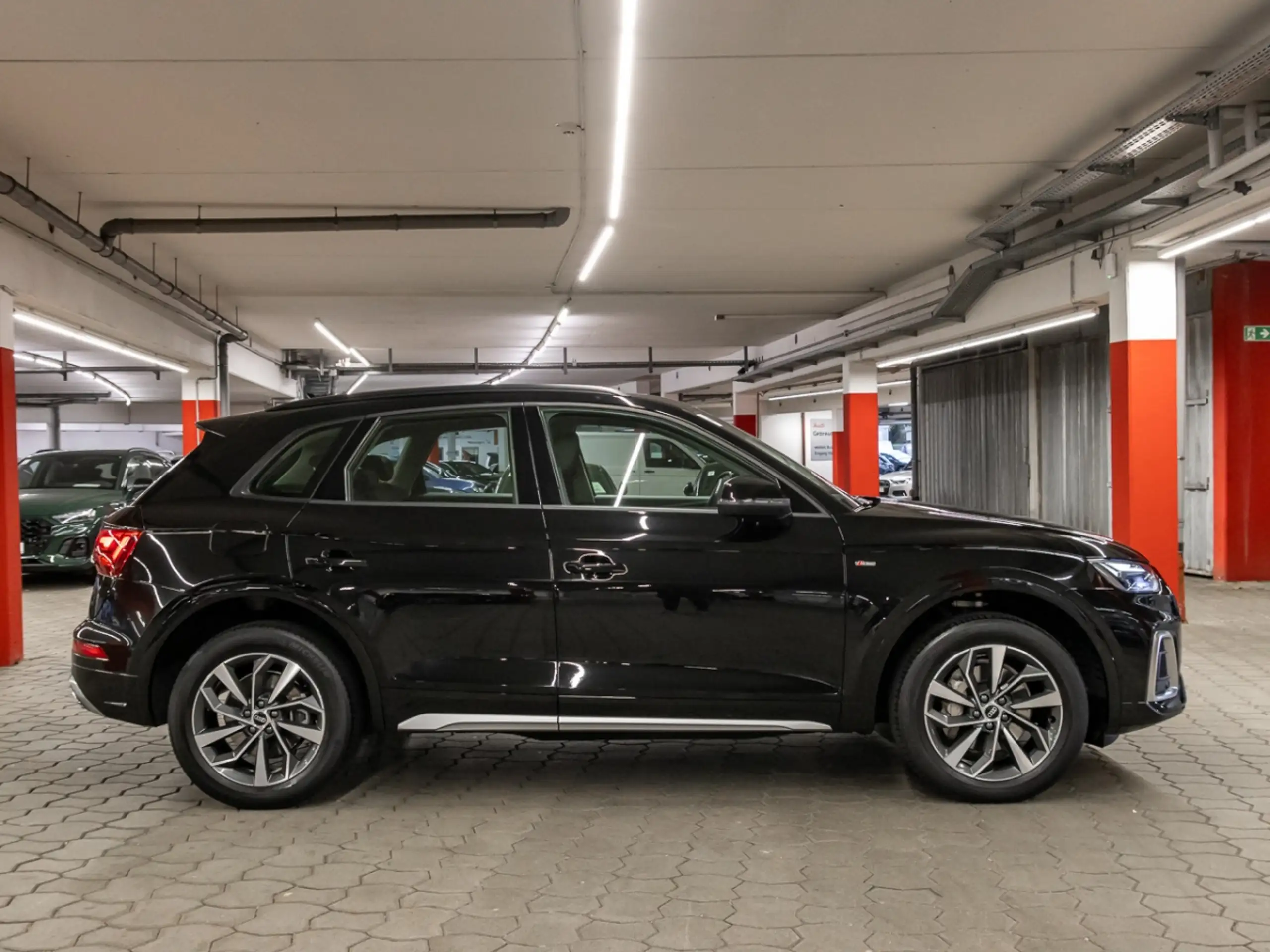 Audi - Q5