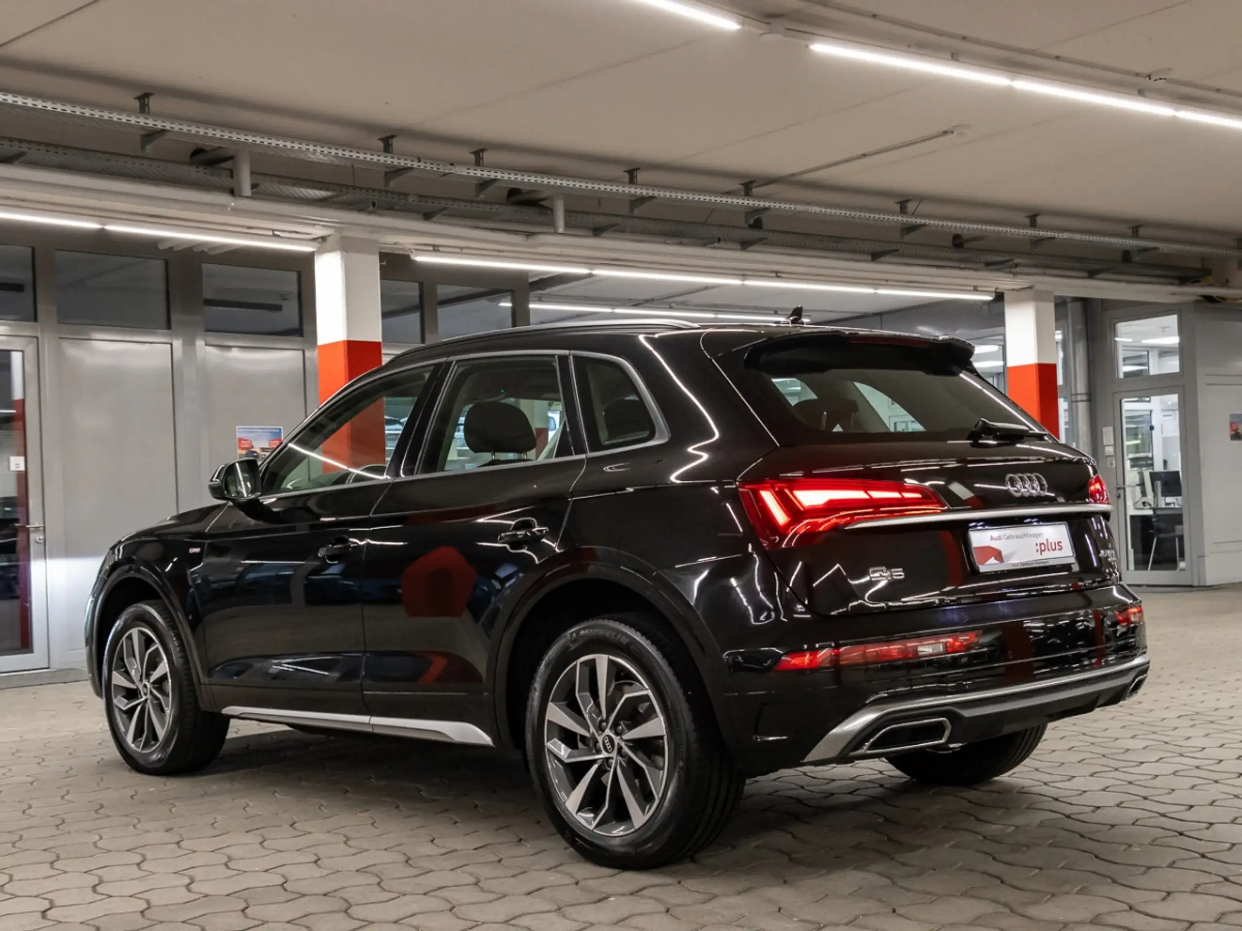 Audi - Q5