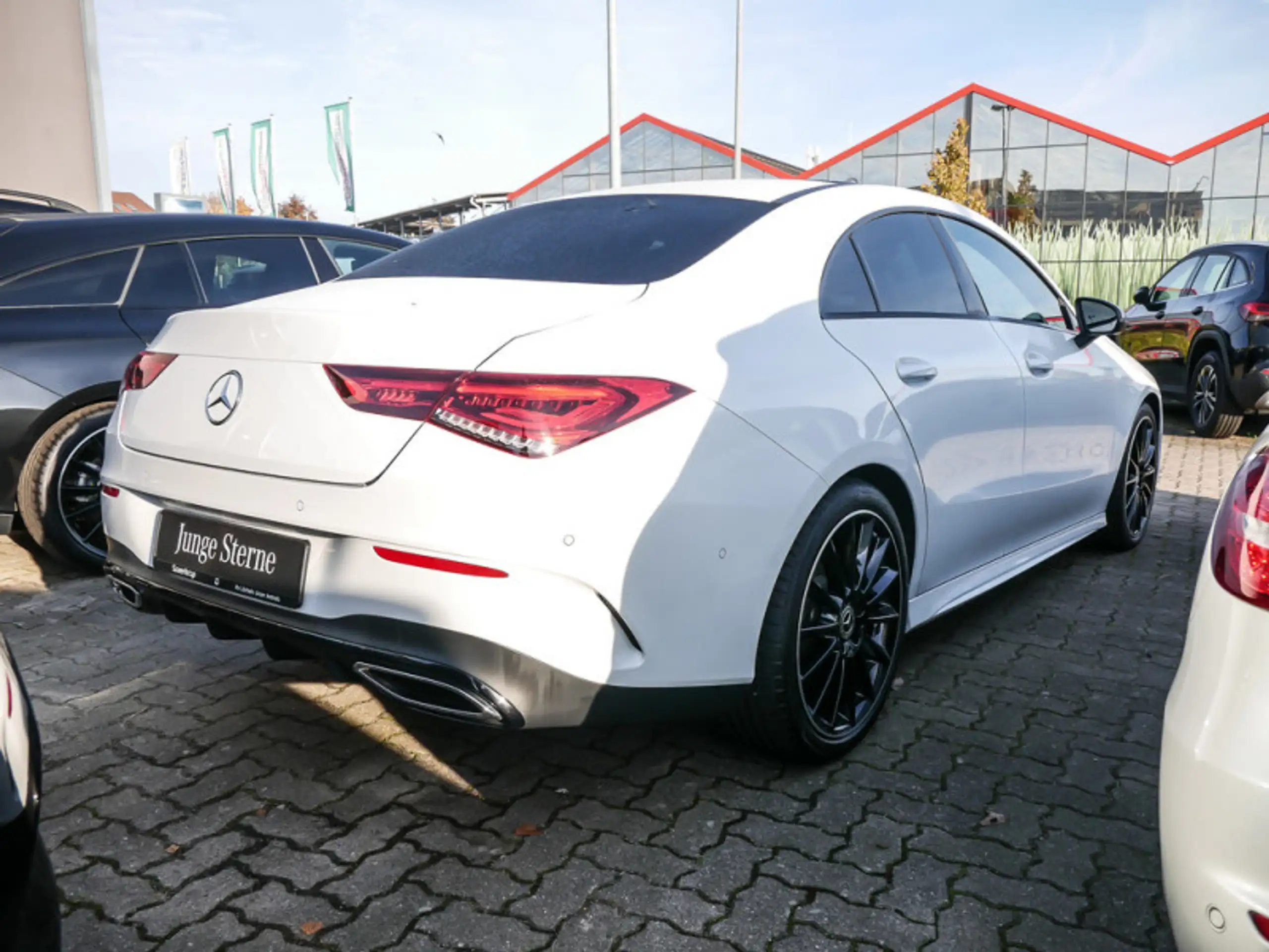 Mercedes-Benz - CLA 250