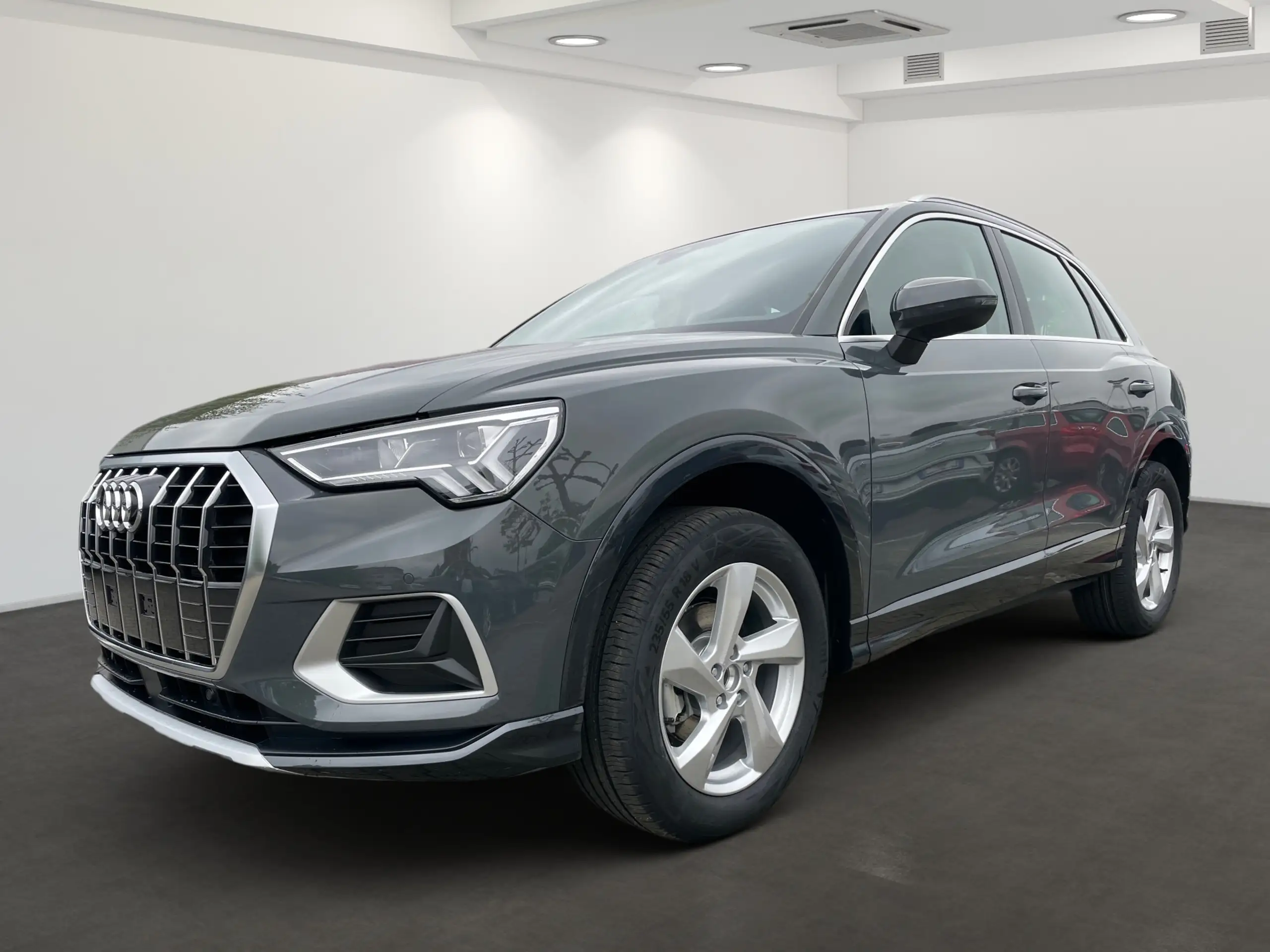 Audi - Q3