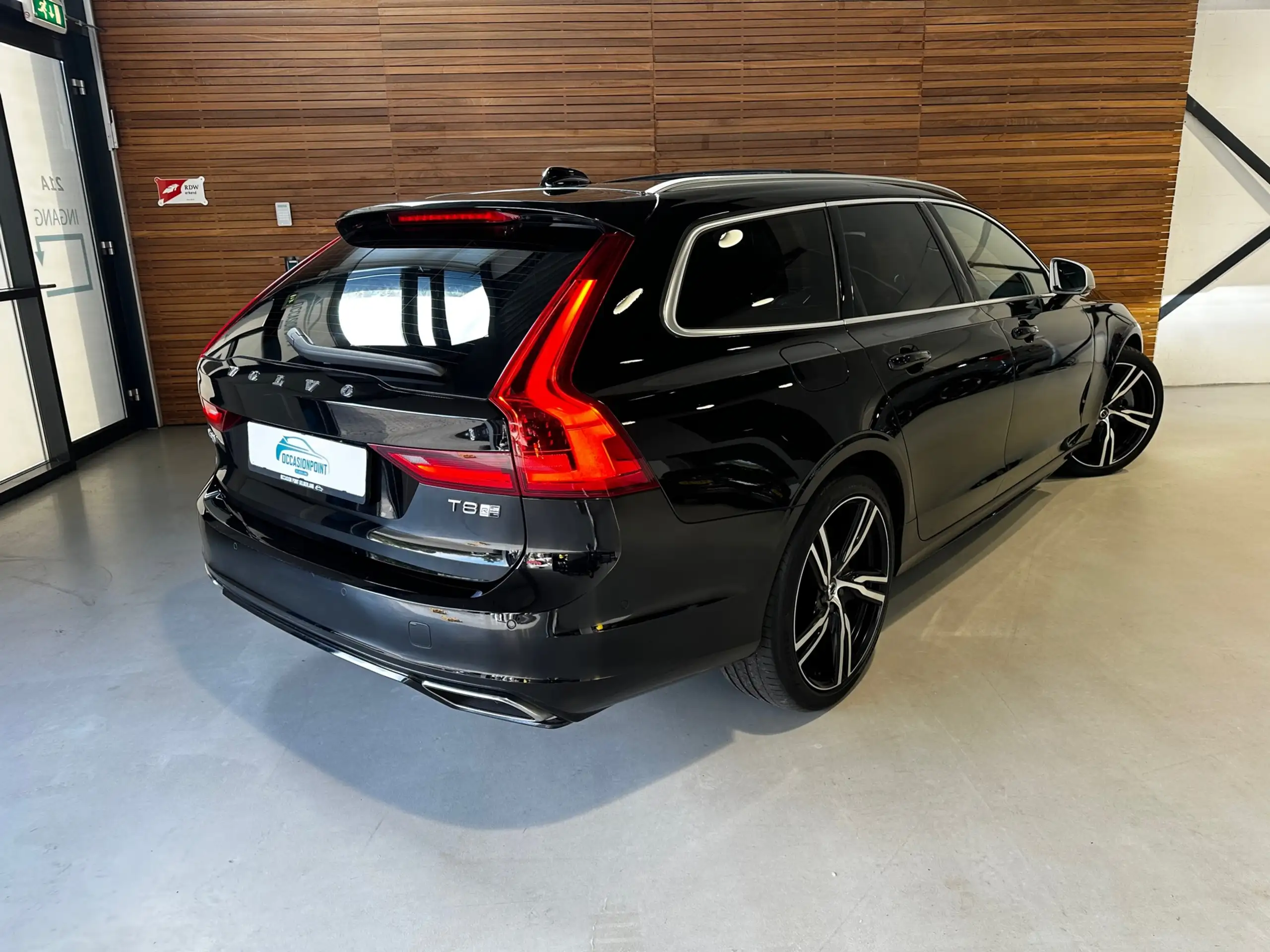 Volvo - V90