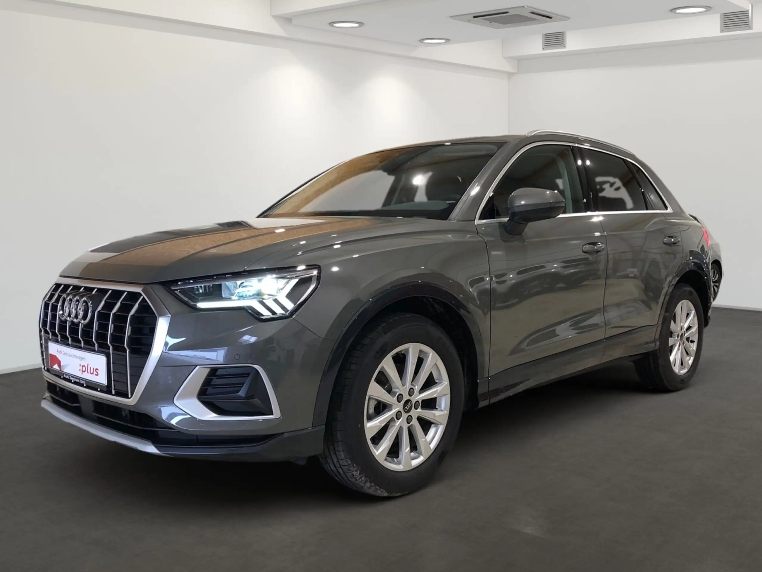 Audi - Q3